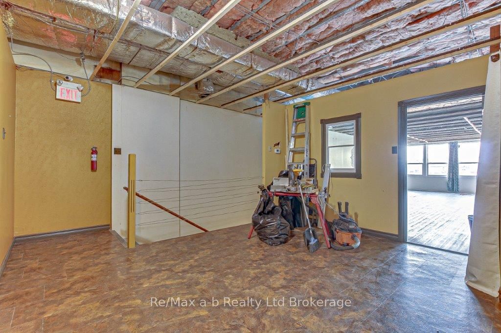 473 Dundas Street Property Photo 24