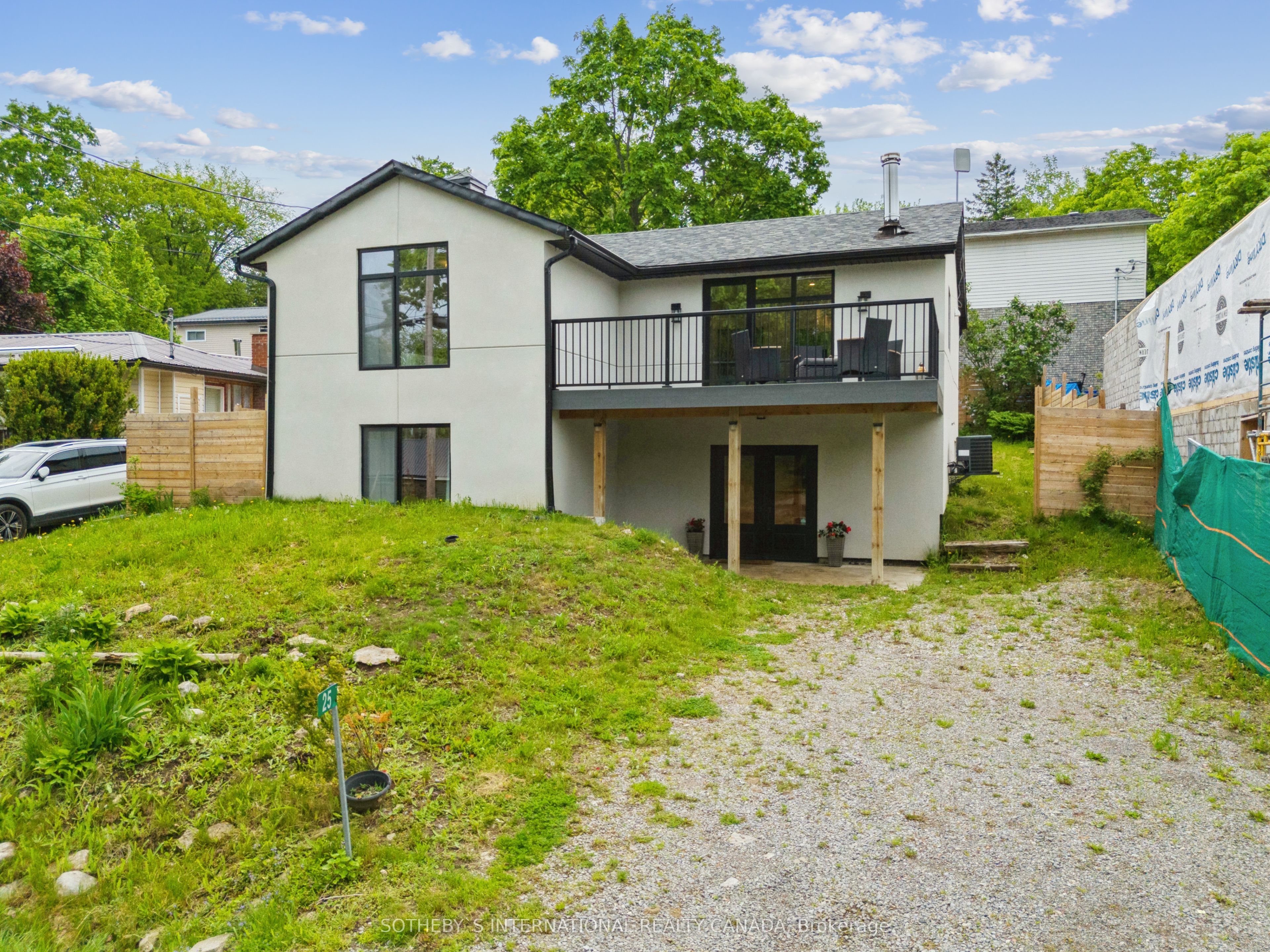 25 Silver Birch Street Property Photo