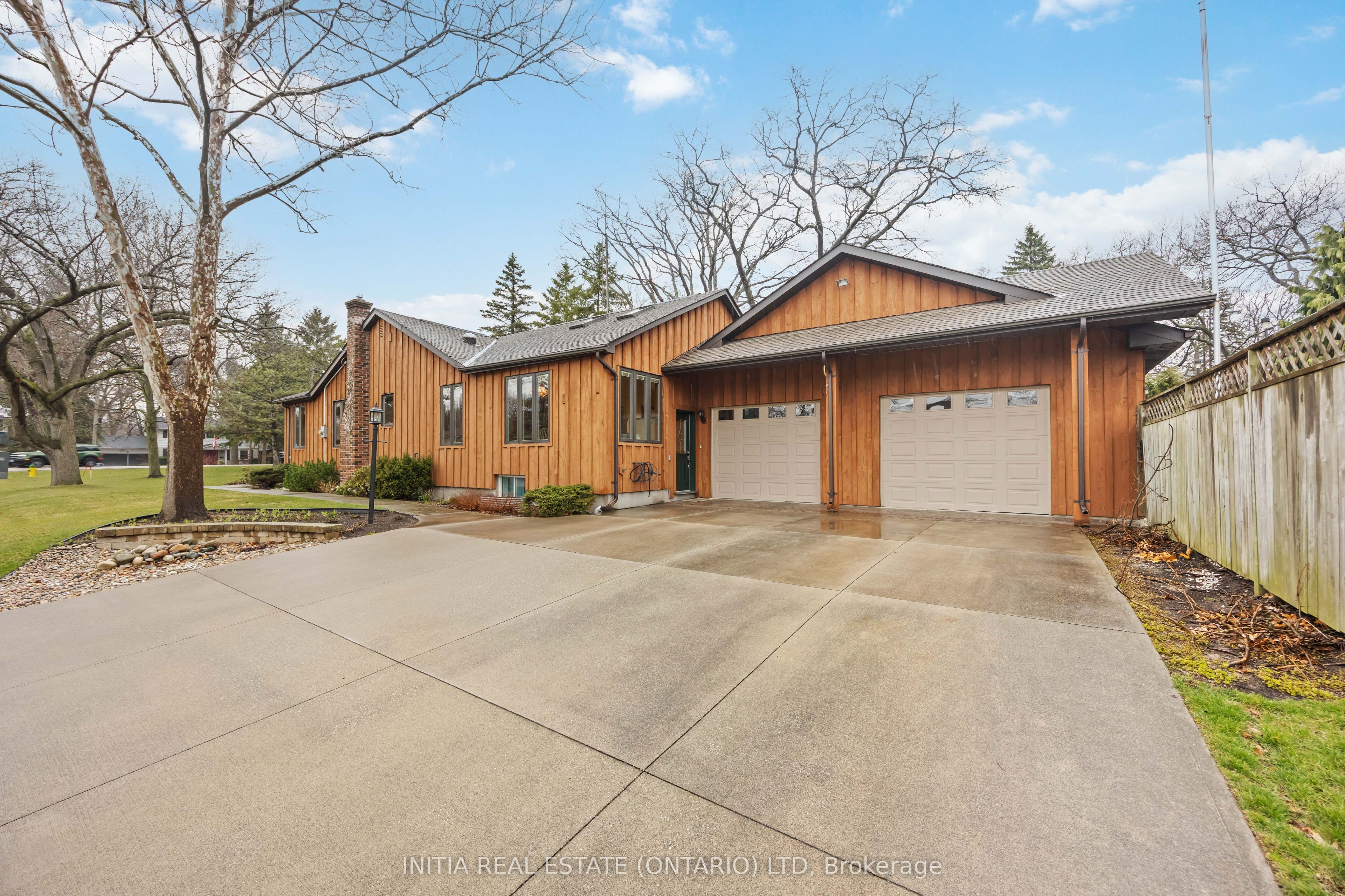1311 Lakeshore Road Property Photo