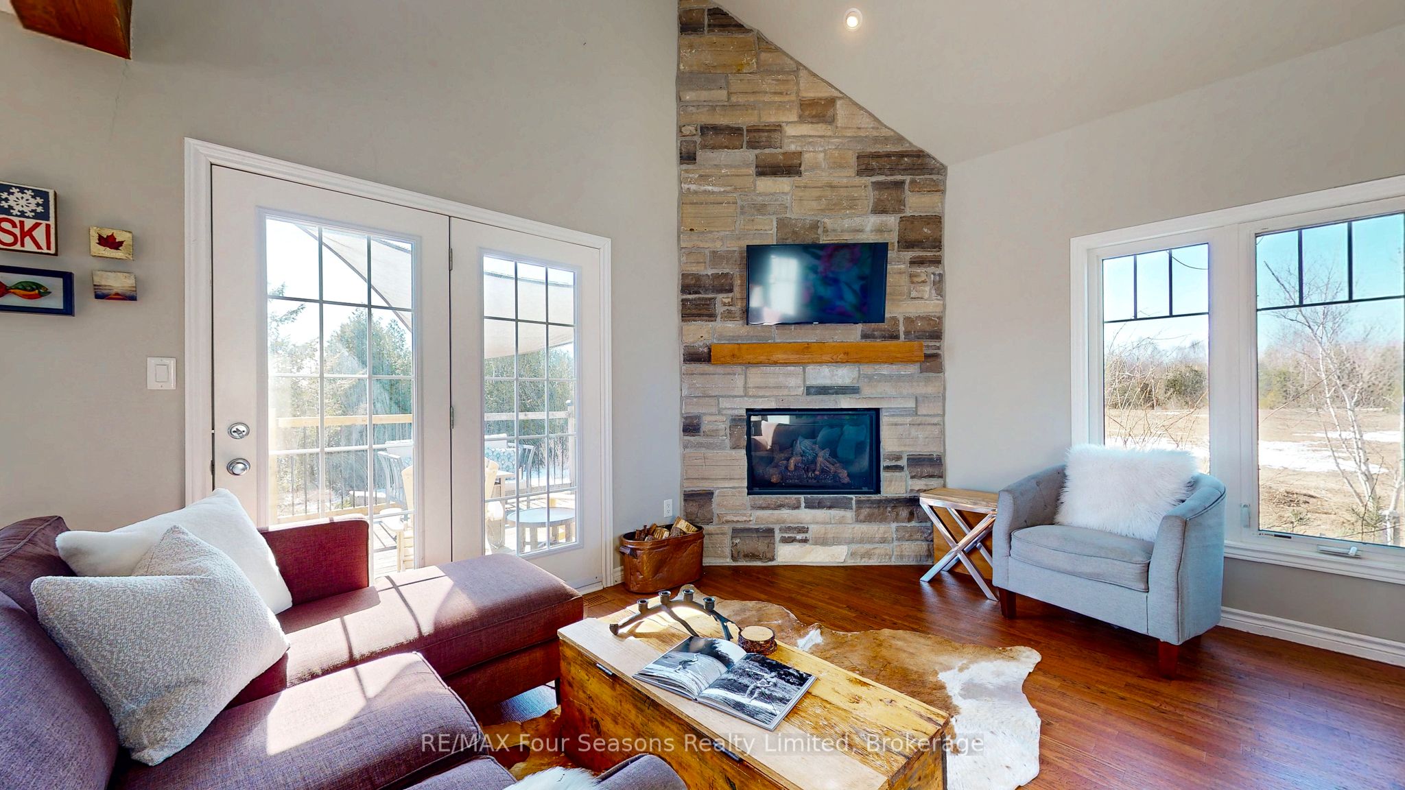 139 Young Drive Property Photo 10