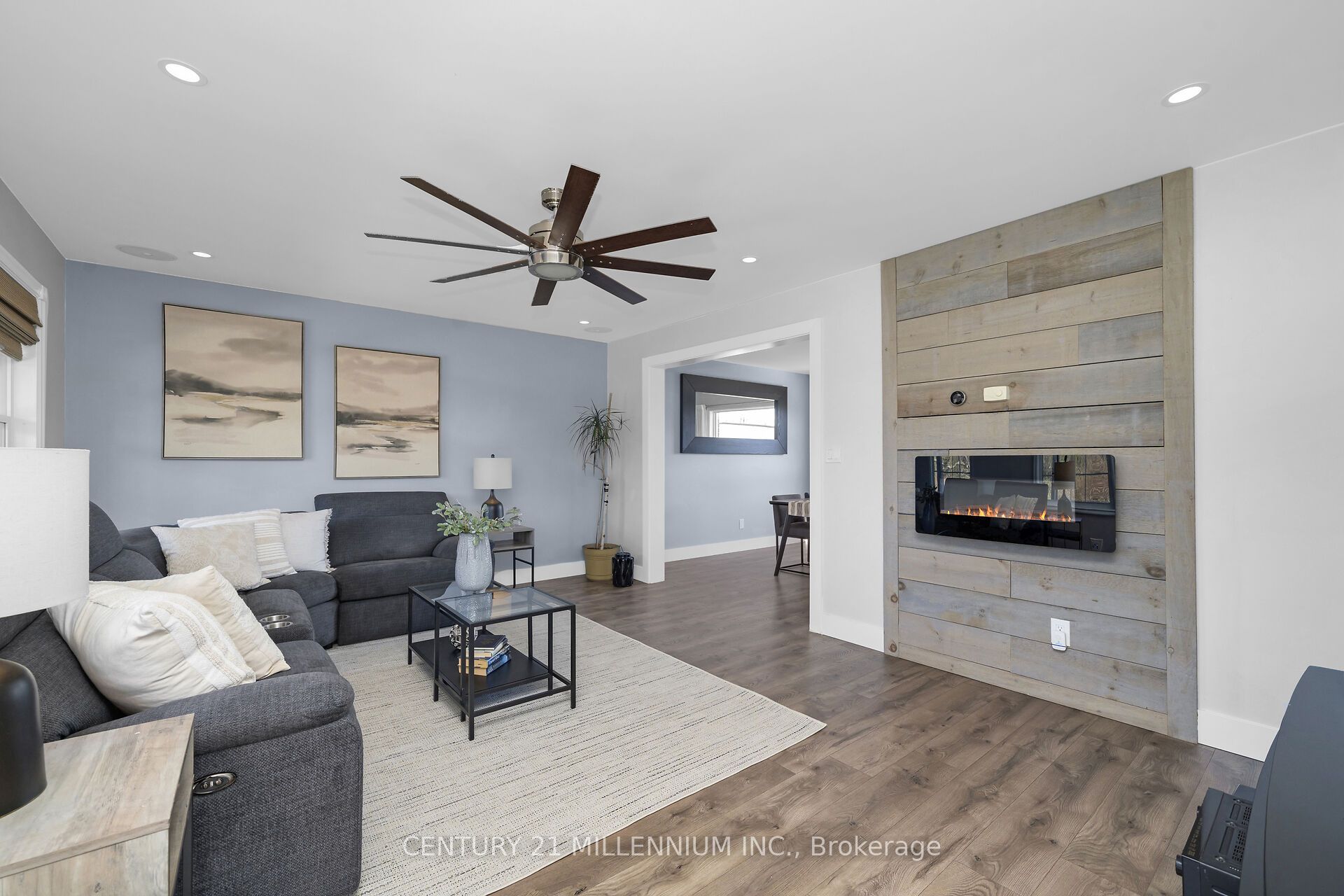 5653 Eighth Line Property Photo 11