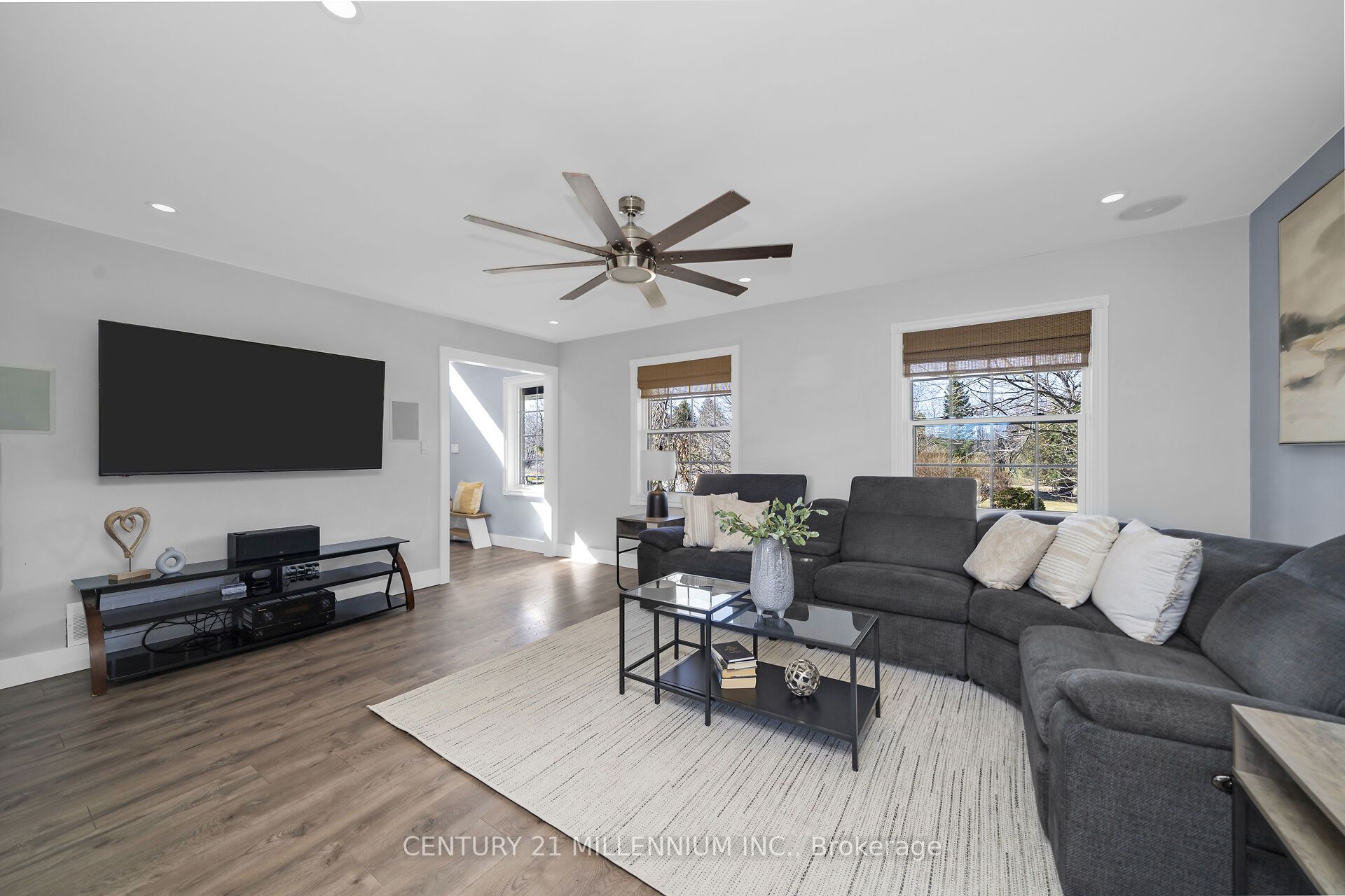 5653 Eighth Line Property Photo 13