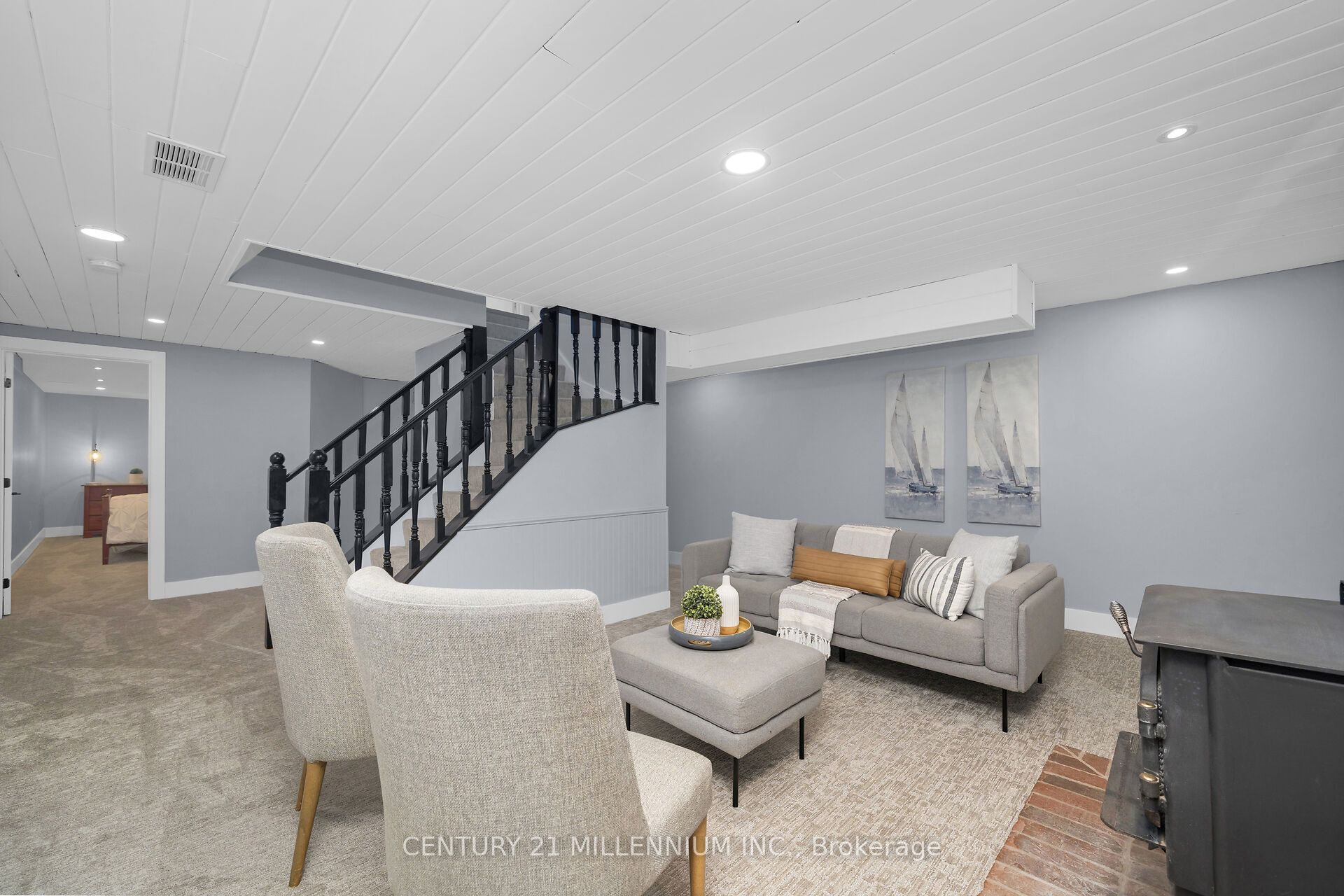 5653 Eighth Line Property Photo 32