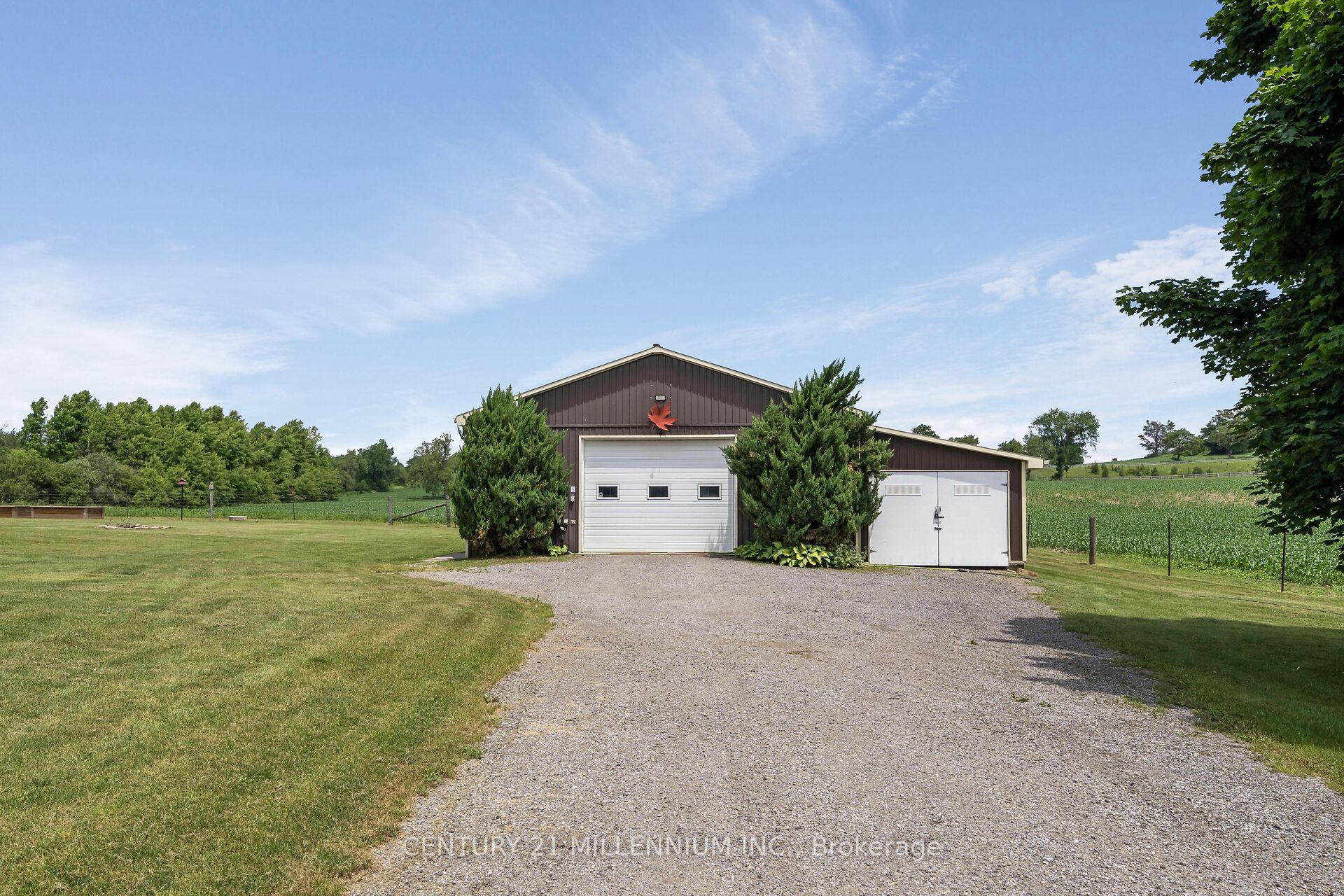 5653 Eighth Line Property Photo 41
