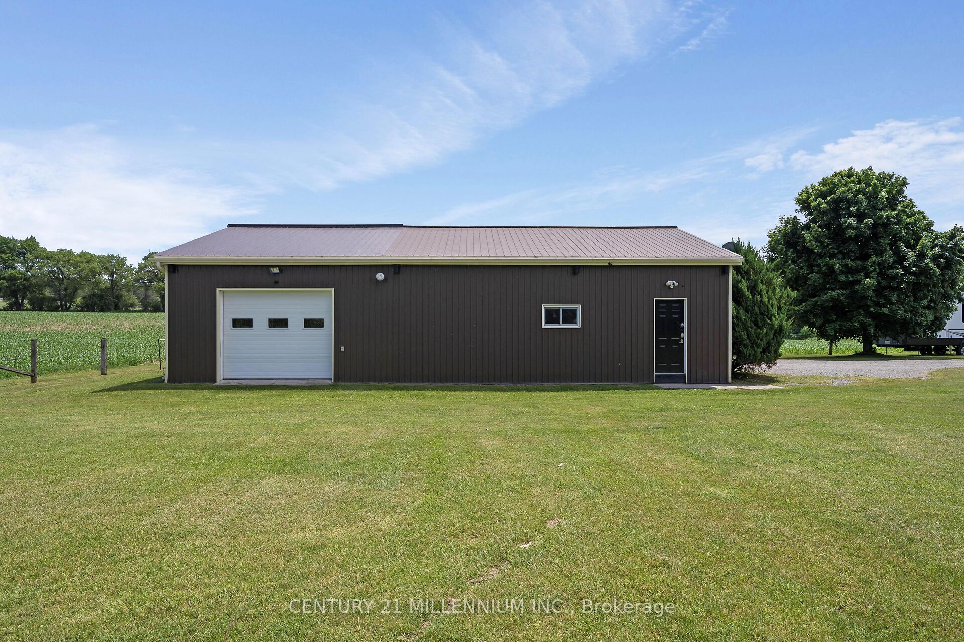 5653 Eighth Line Property Photo 42