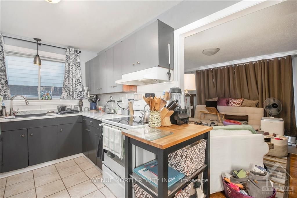 255 Lalemant Street Property Photo 4