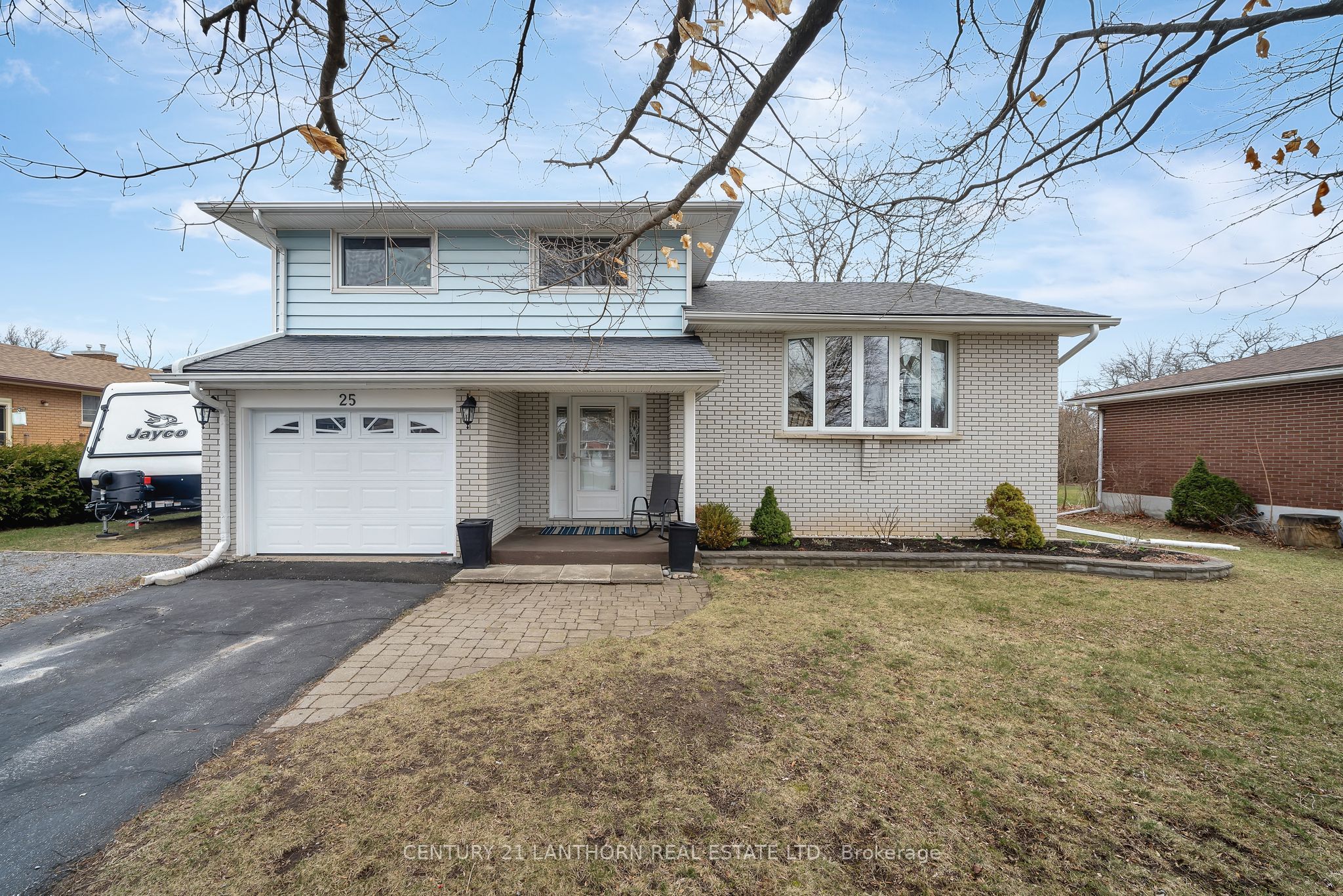 25 Sidney Crescent Property Photo