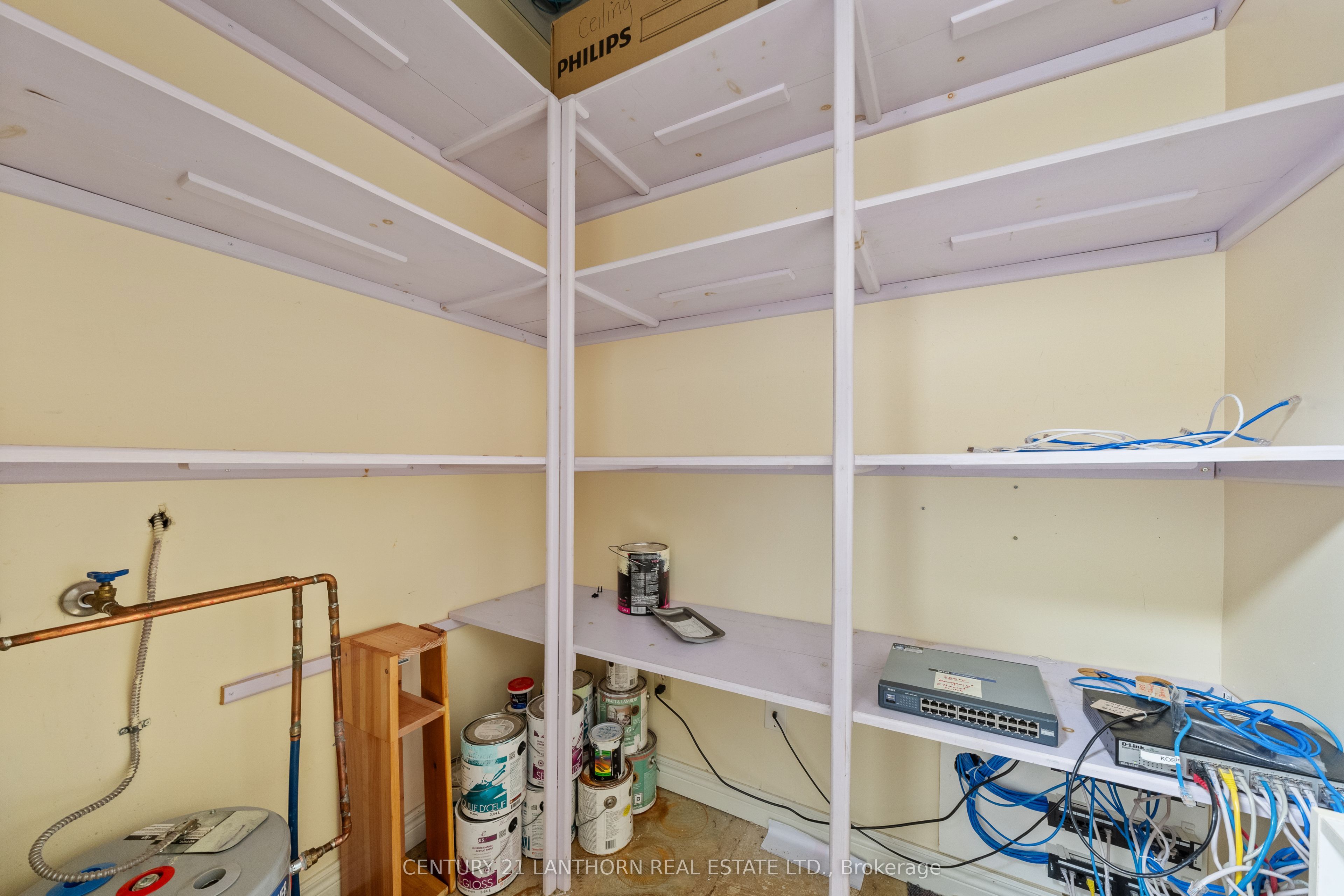 389 Picton Main Street Property Photo 10