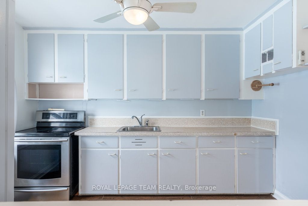 663 Tweedsmuir Avenue Property Photo 10