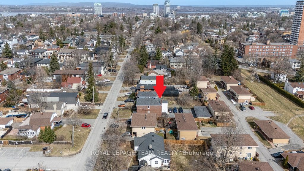 663 Tweedsmuir Avenue Property Photo 29