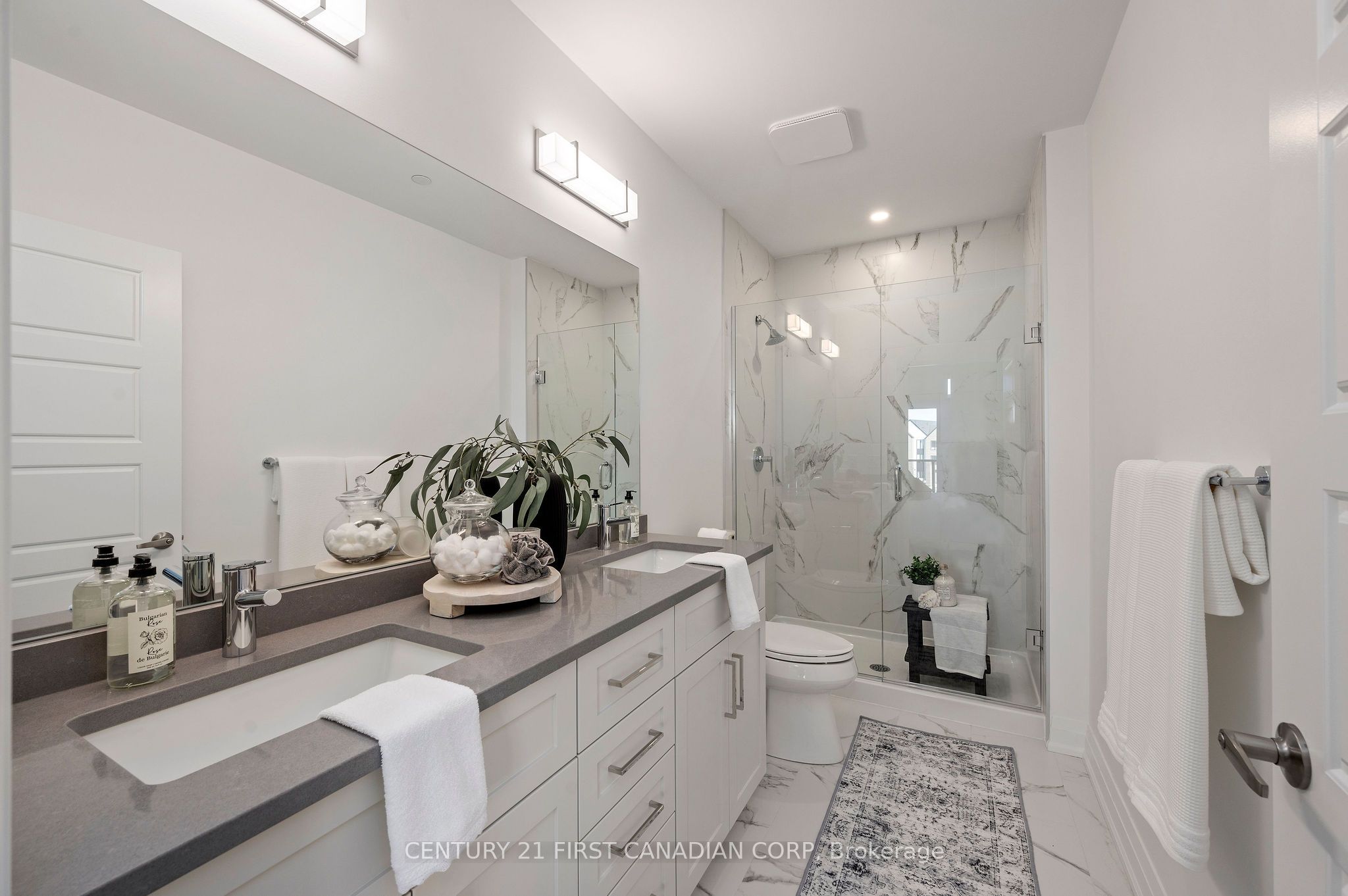 1560 Upper West Avenue 312 Property Photo 11