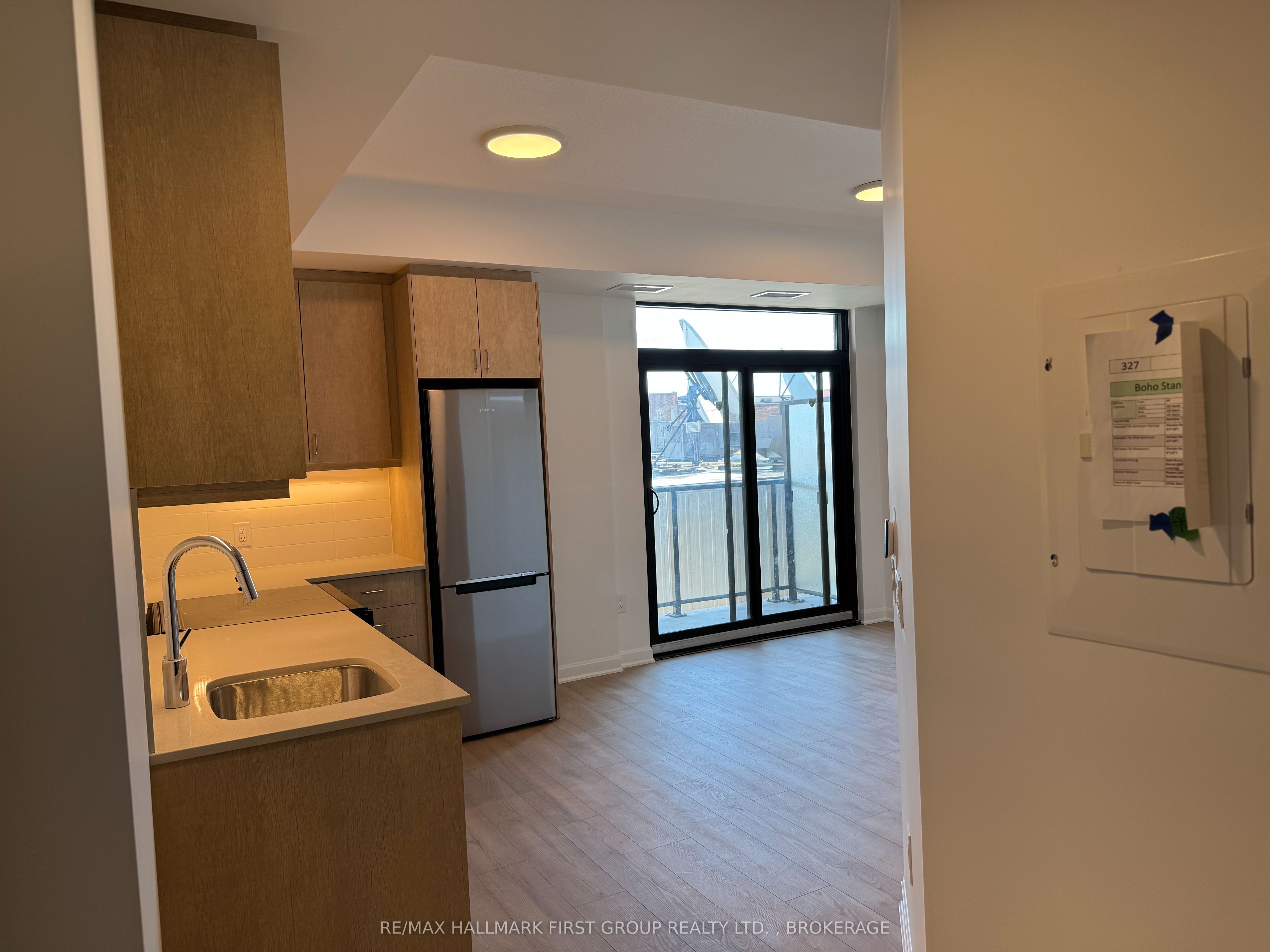 #327 - 223 Princess Street Property Photo