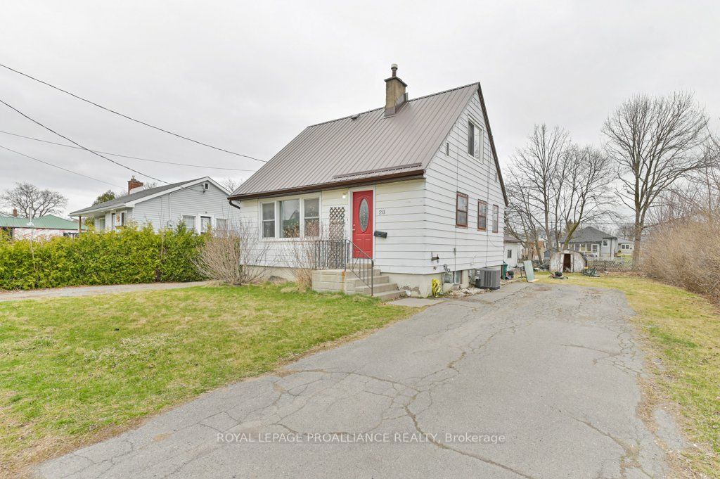 28 Russell St Property Photo