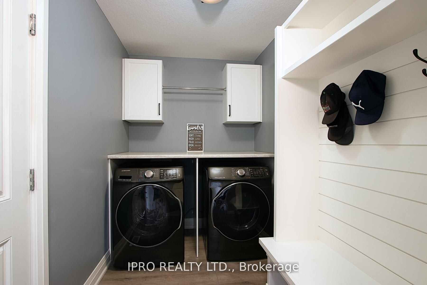 26 Nicholson Street Property Photo 30