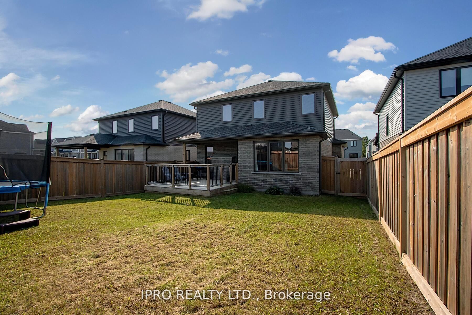 26 Nicholson Street Property Photo 39