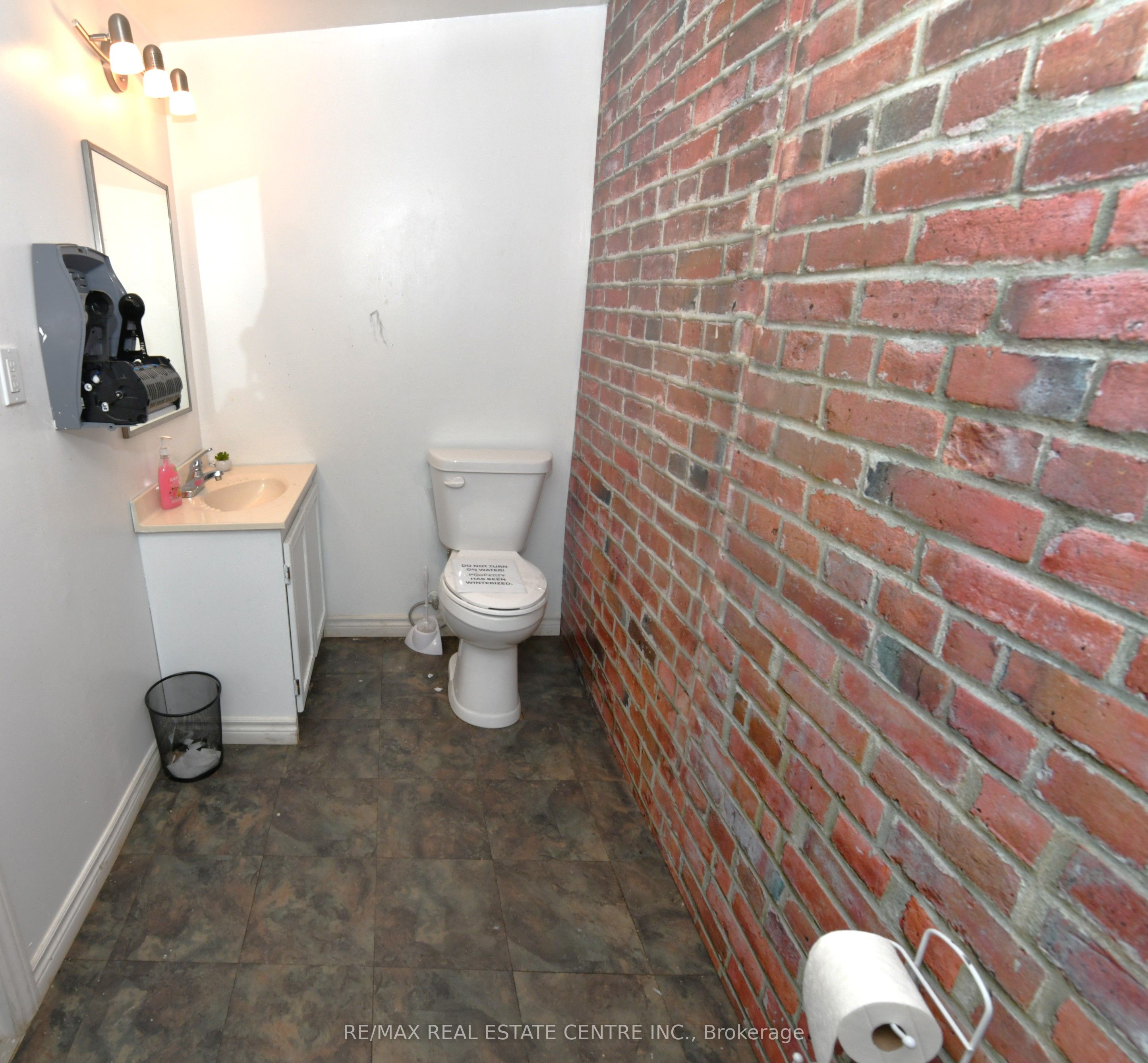 65 Maitland Terrace Property Photo 9