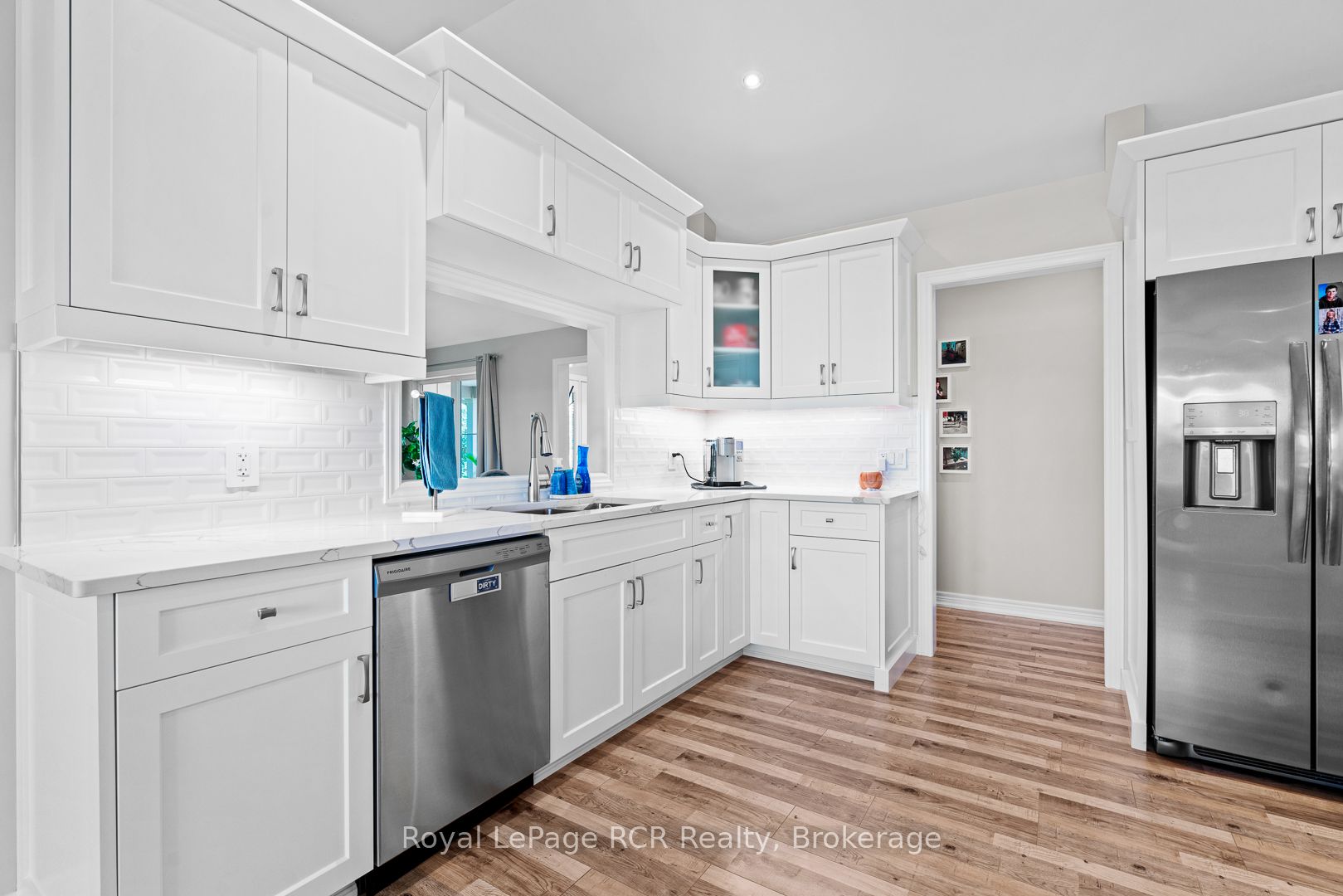 302769 Douglas Street Property Photo 28