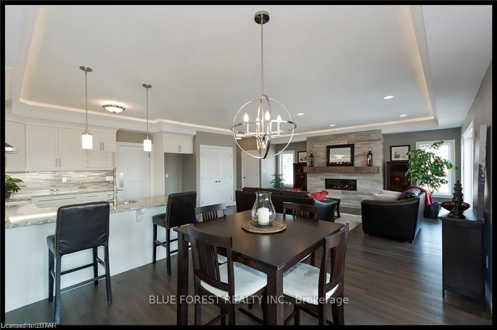 68 Five Stakes Street Property Photo 7