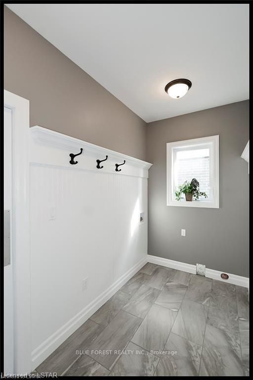 68 Five Stakes Street Property Photo 10