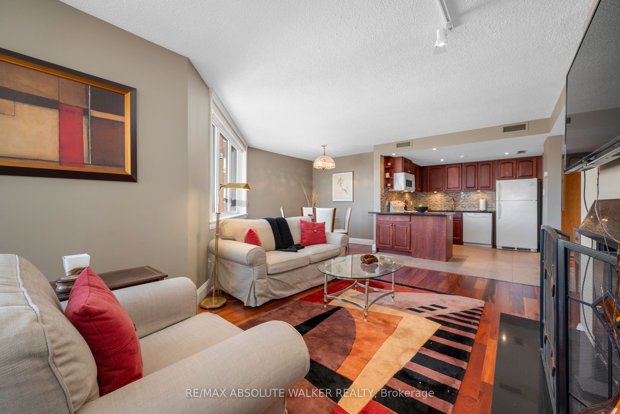 317 Metcalfe Street 401 Property Photo 10