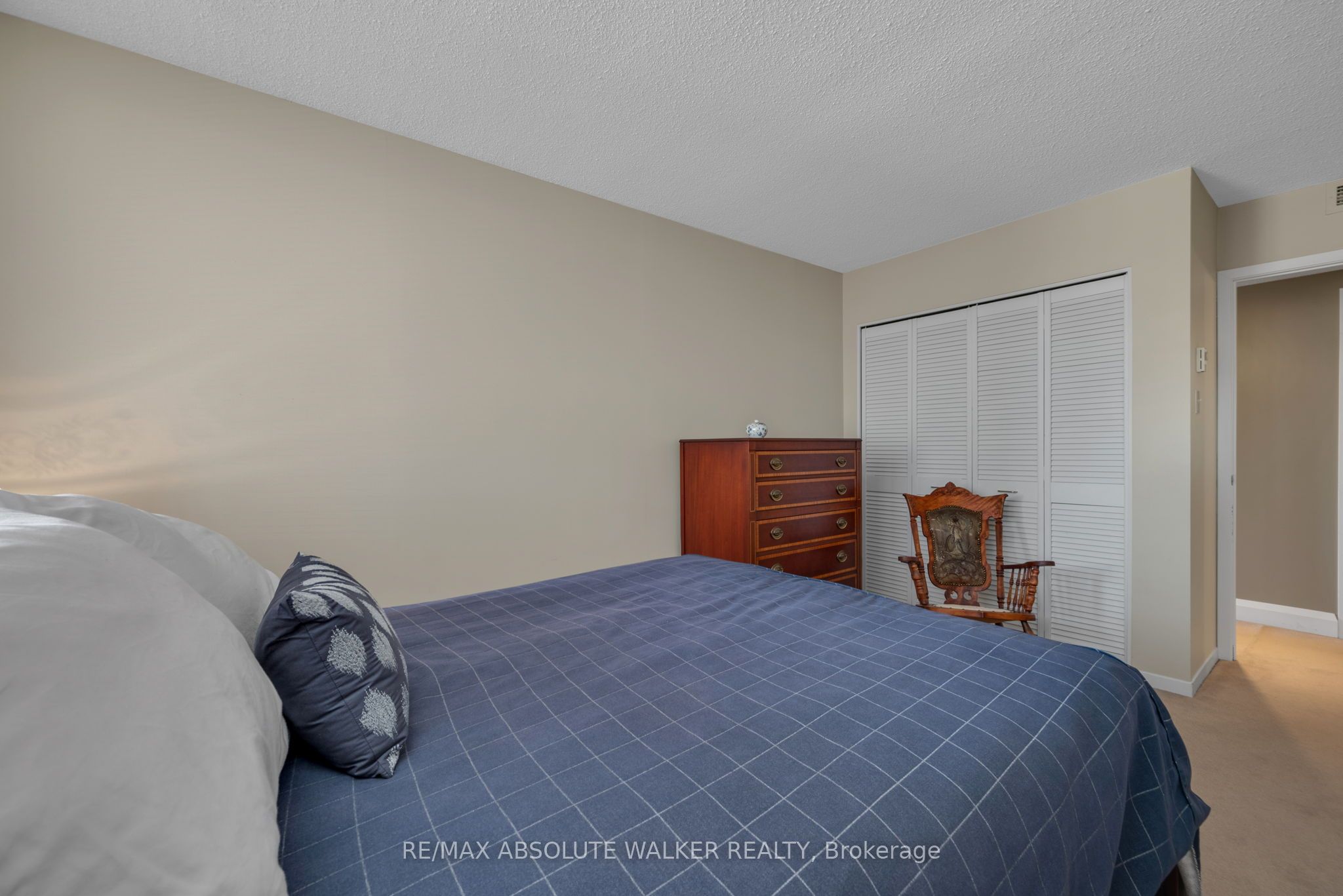 317 Metcalfe Street 401 Property Photo 17