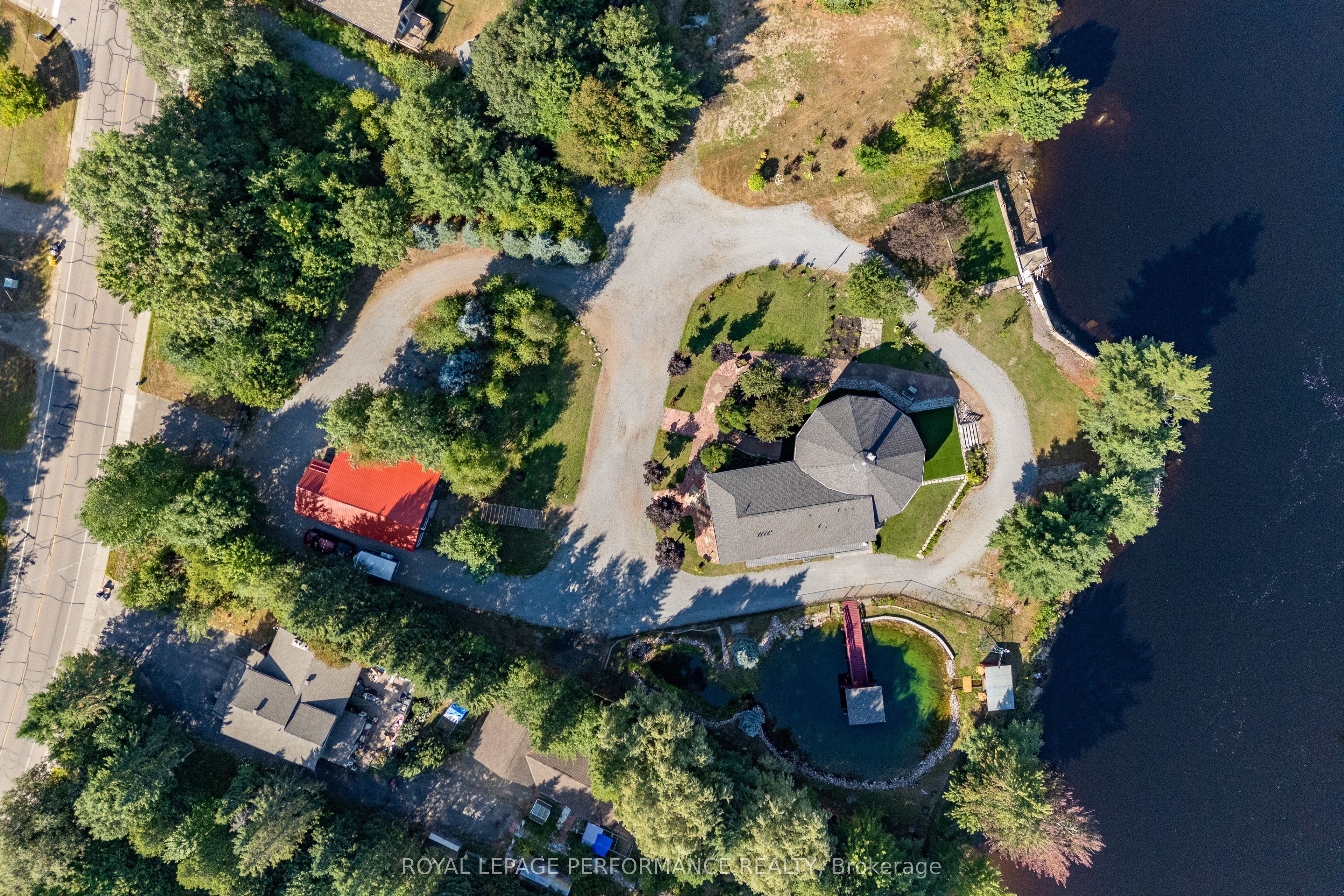 1371 Victoria Street Property Photo 4