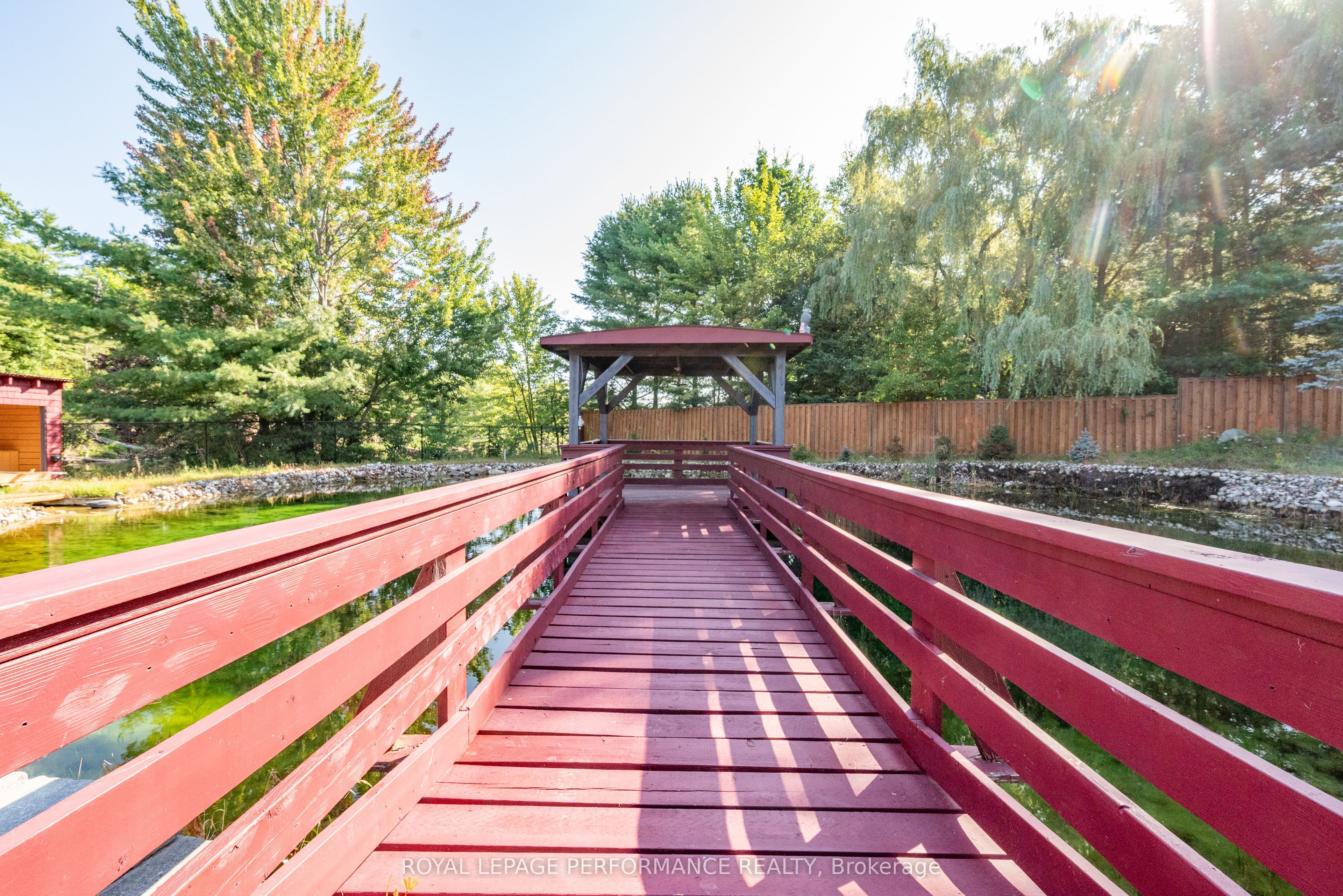 1371 Victoria Street Property Photo 9