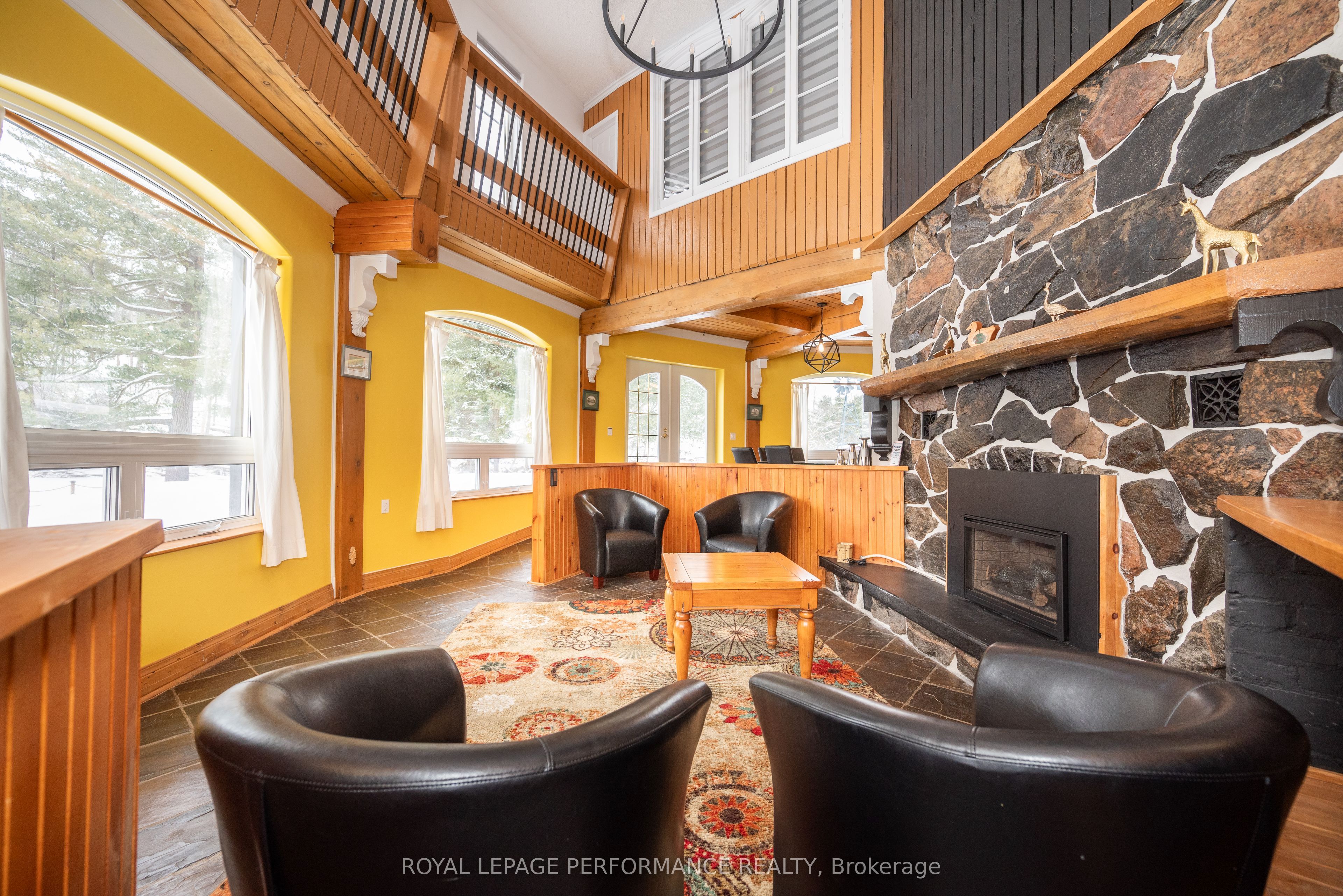 1371 Victoria Street Property Photo 18