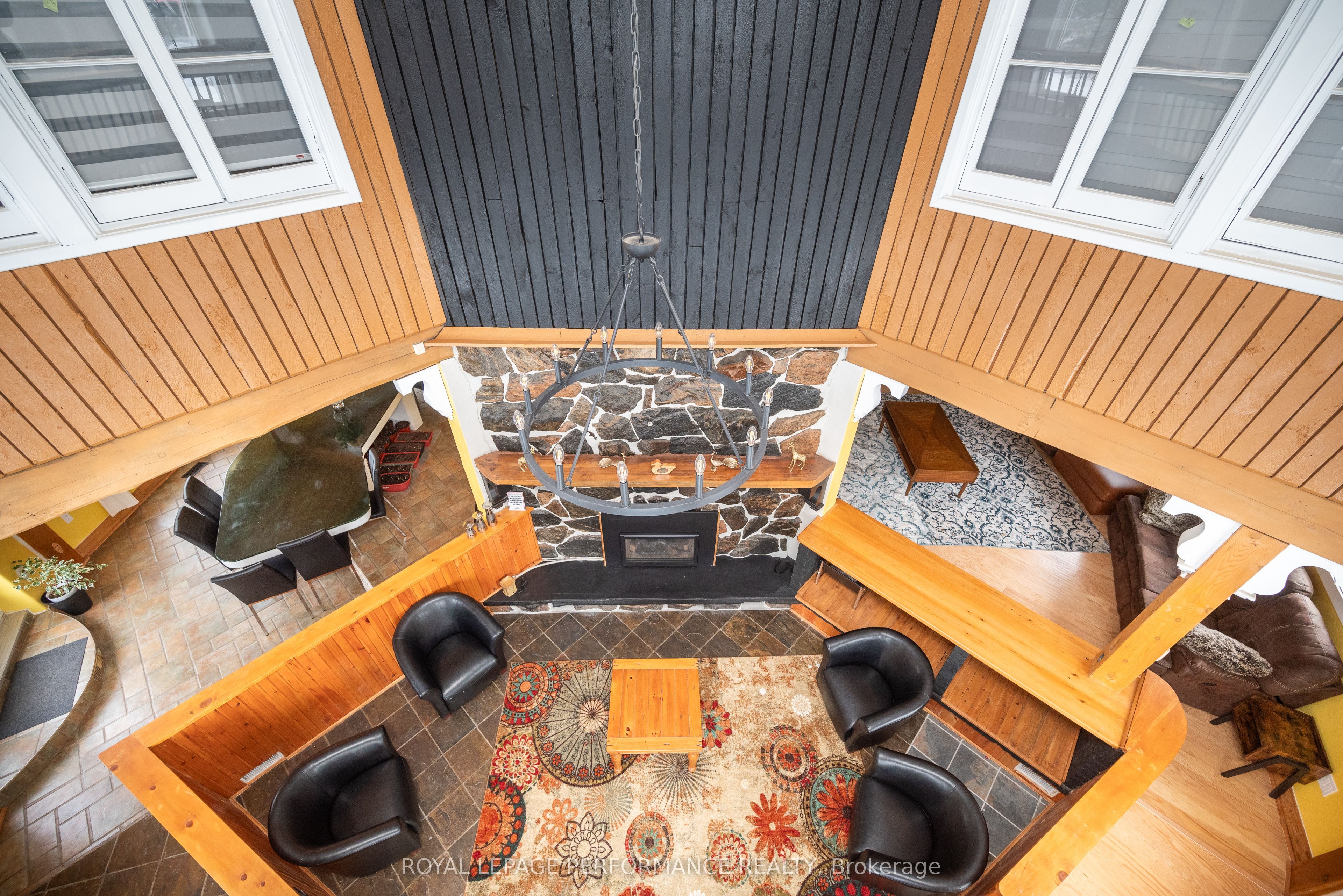 1371 Victoria Street Property Photo 19