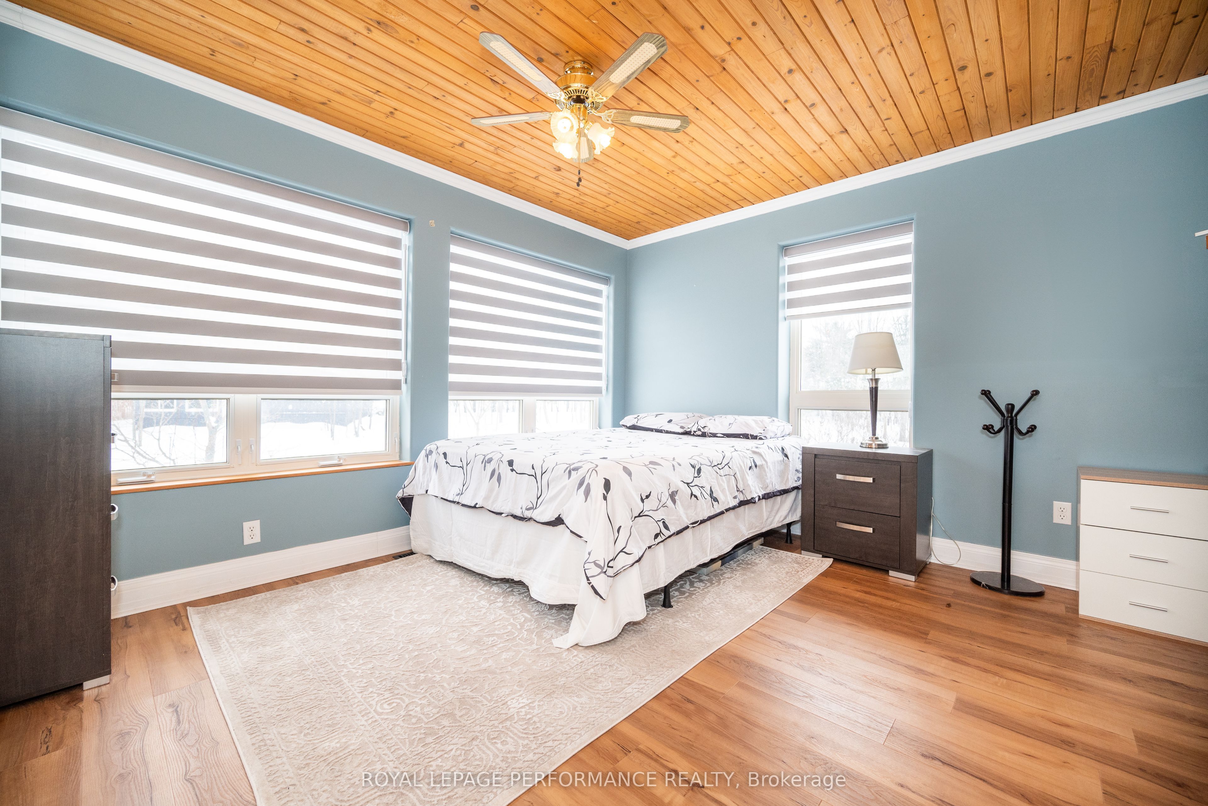 1371 Victoria Street Property Photo 36