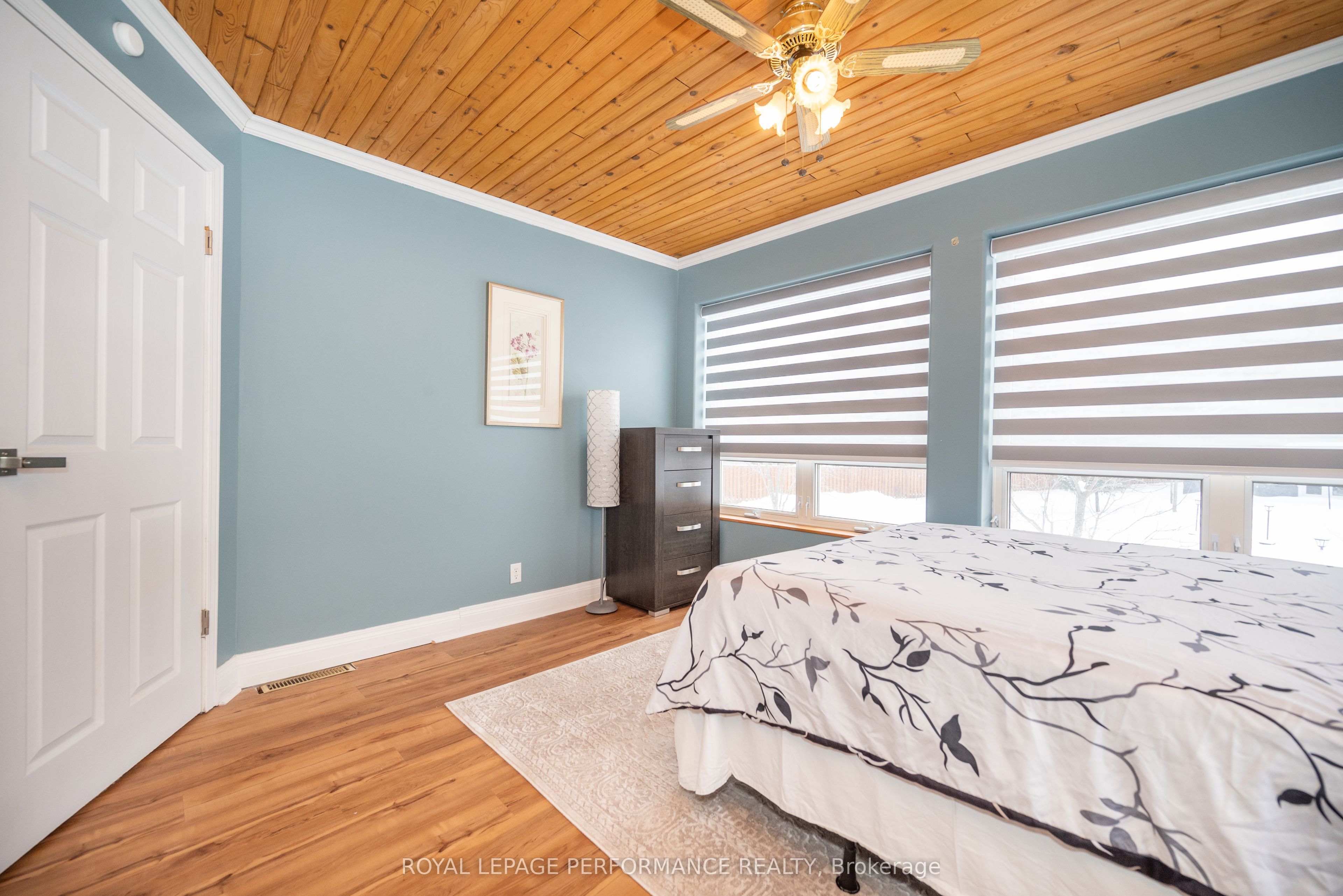 1371 Victoria Street Property Photo 37