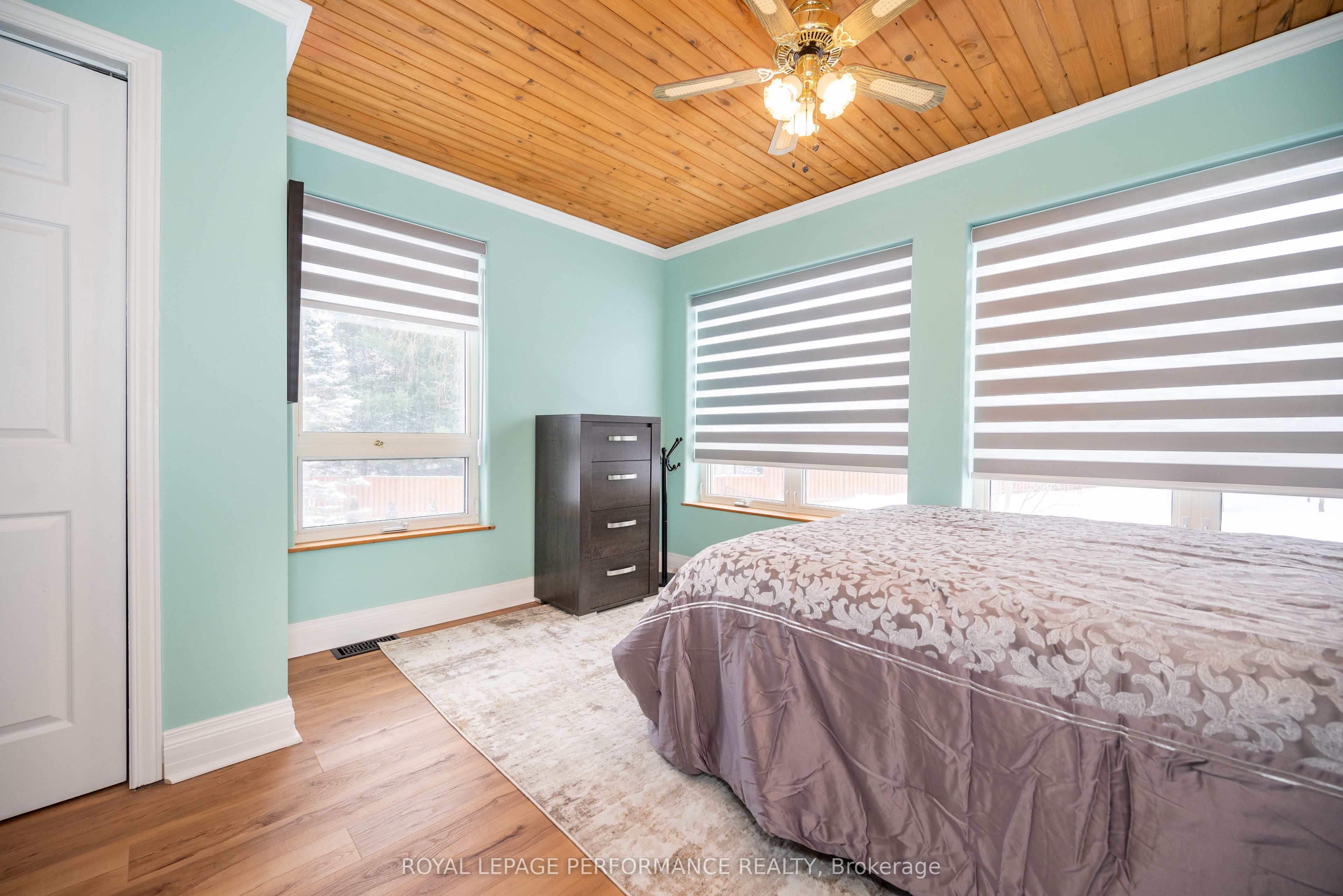 1371 Victoria Street Property Photo 41