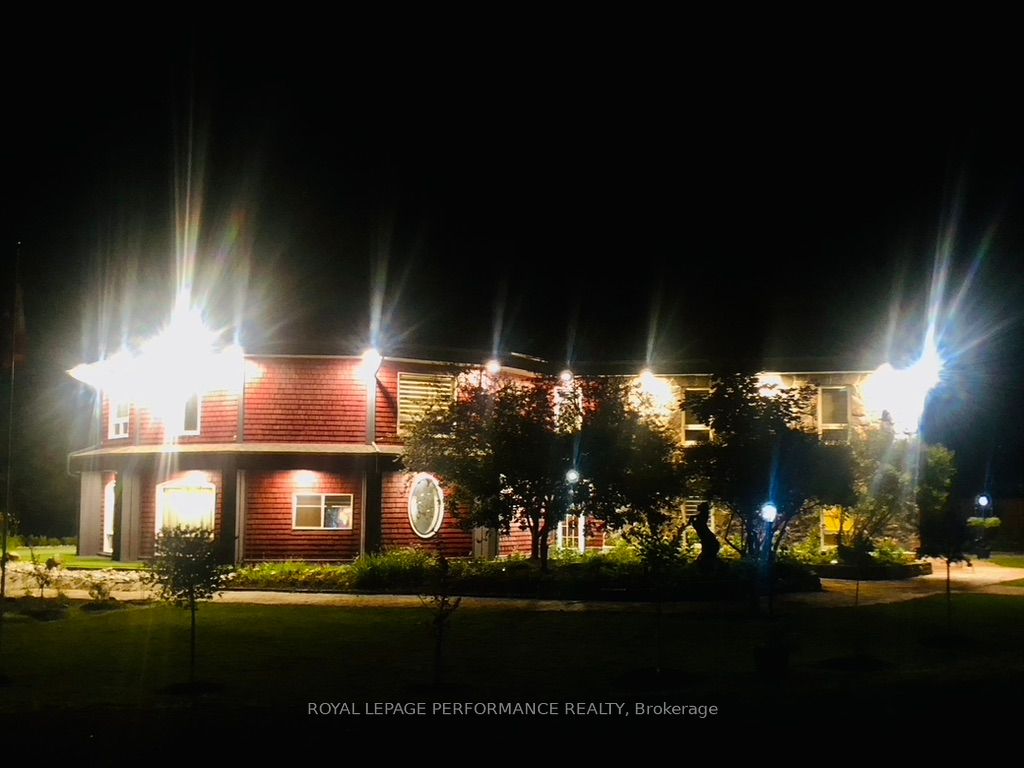 1371 Victoria Street Property Photo 47