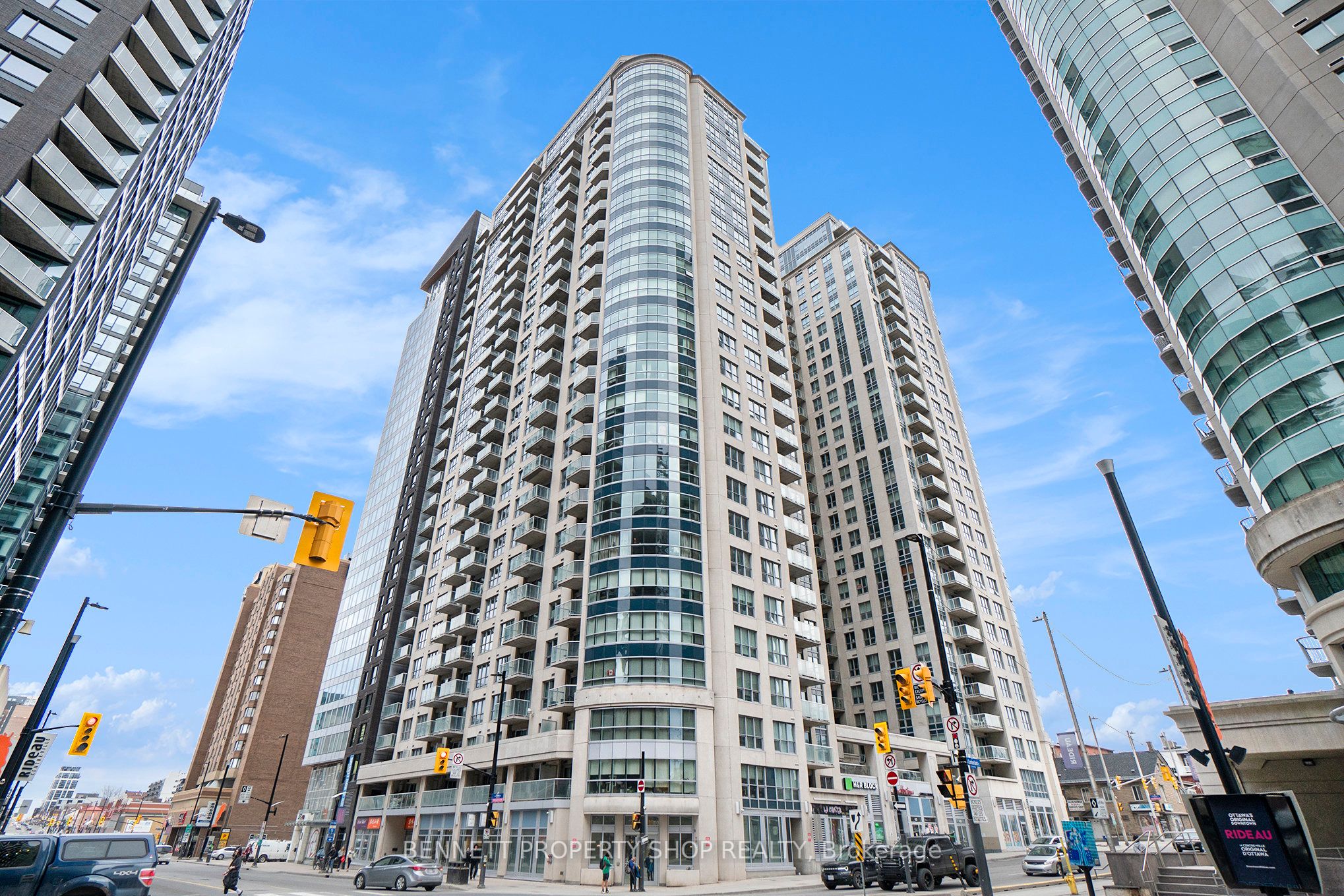 #807 - 242 Rideau Street Property Photo