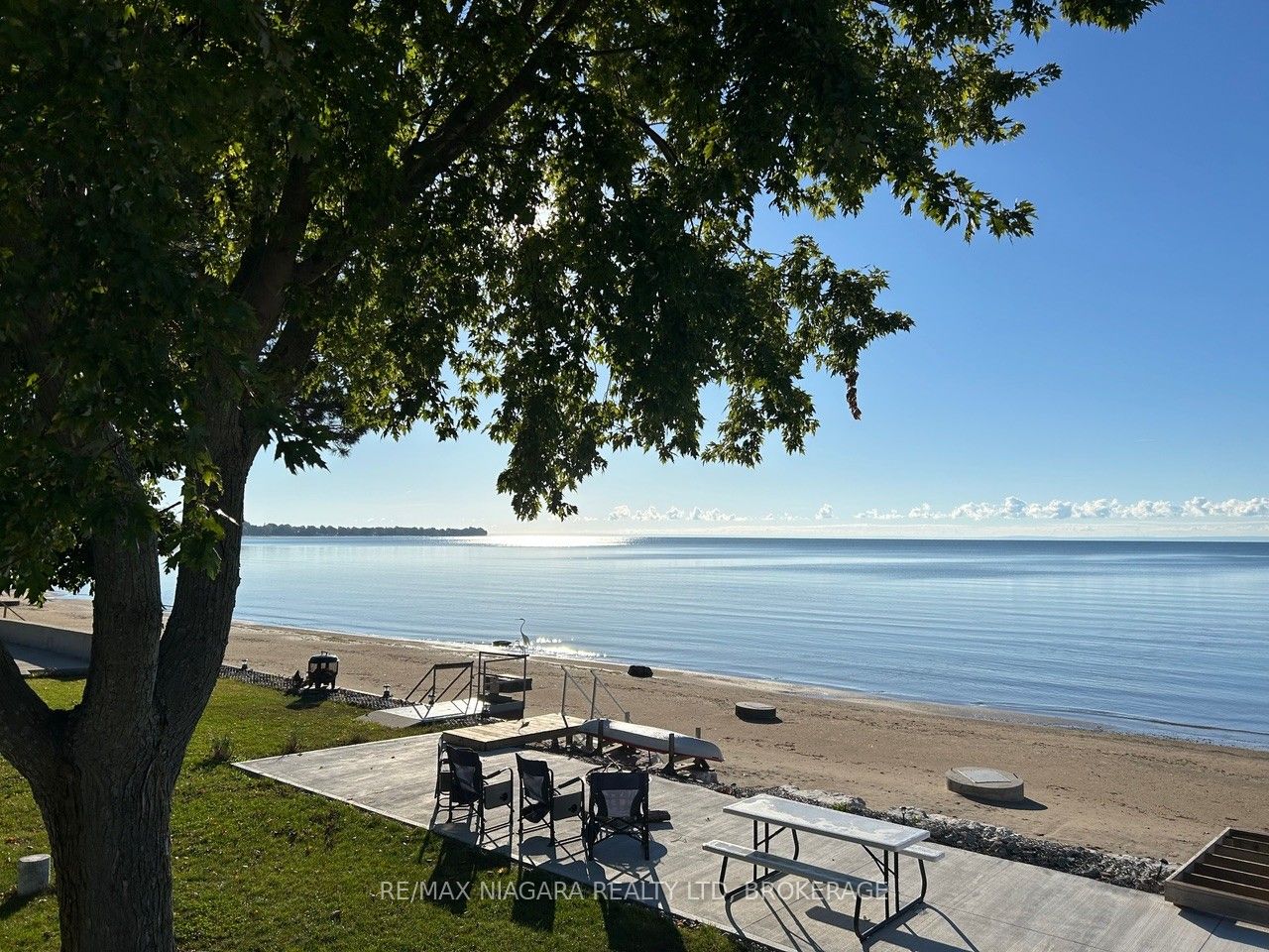 12883 Old Lakeshore Road W Property Photo 3