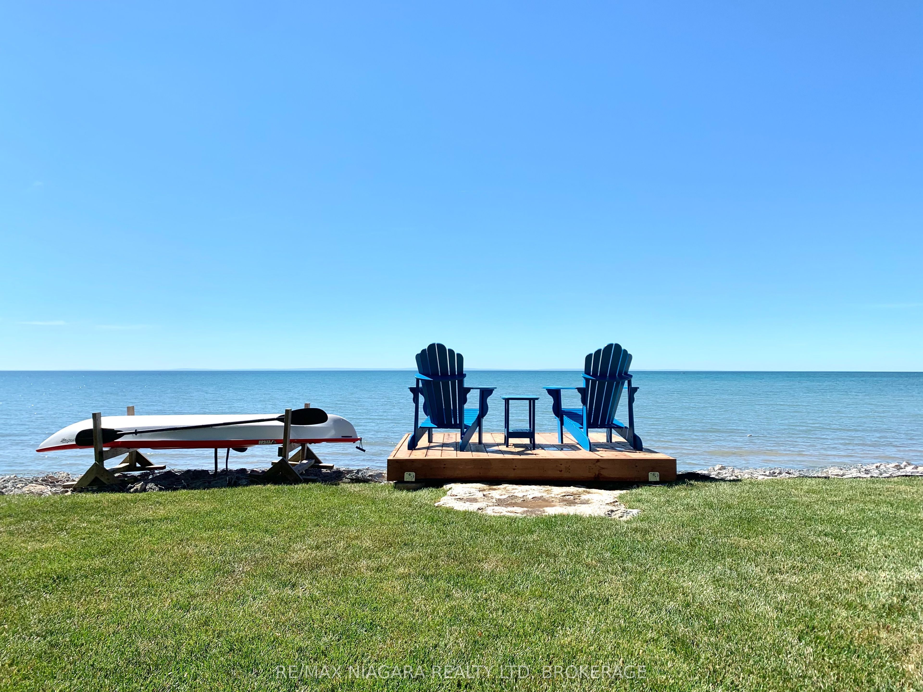 12883 Old Lakeshore Road W Property Photo 8
