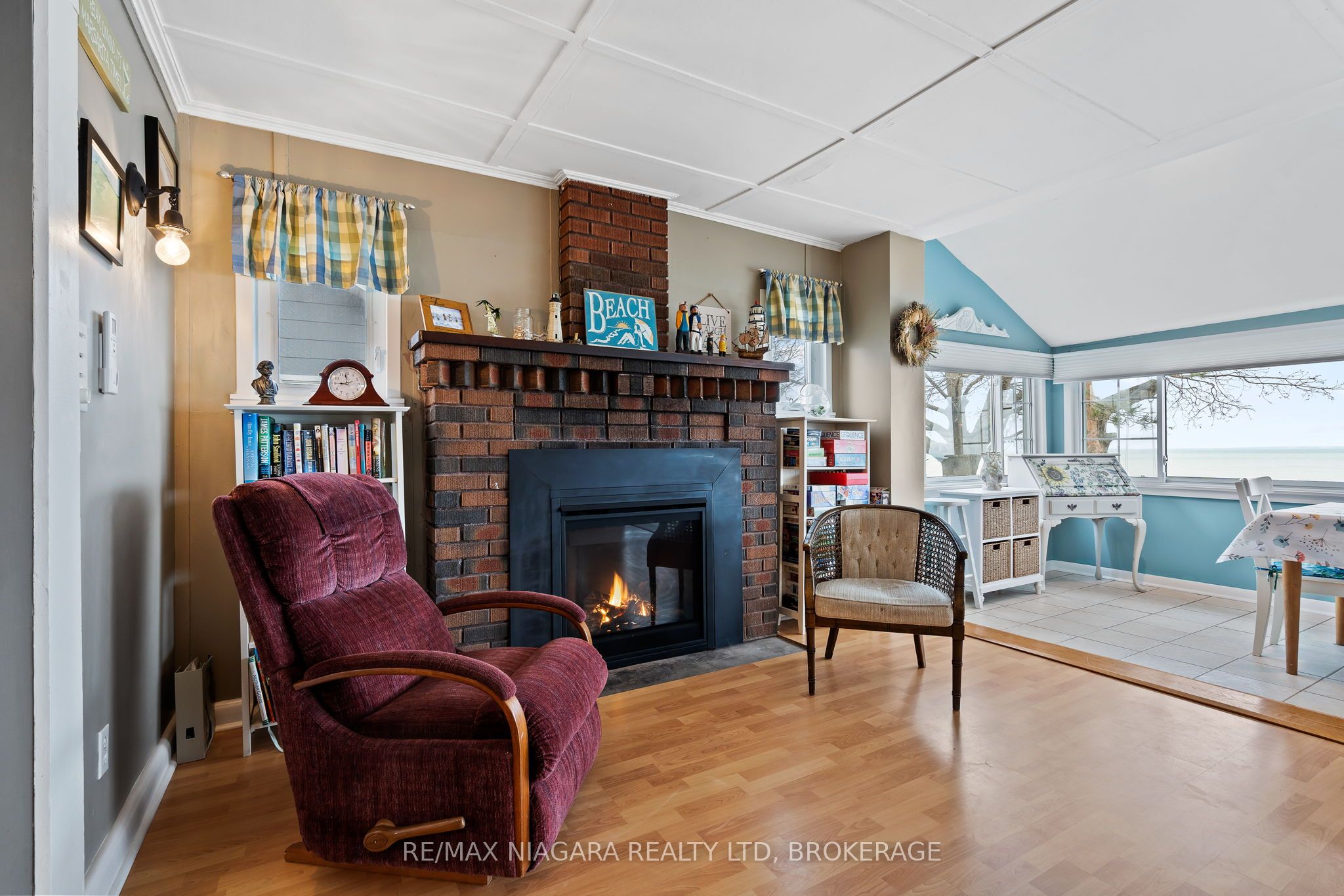 12883 Old Lakeshore Road W Property Photo 16