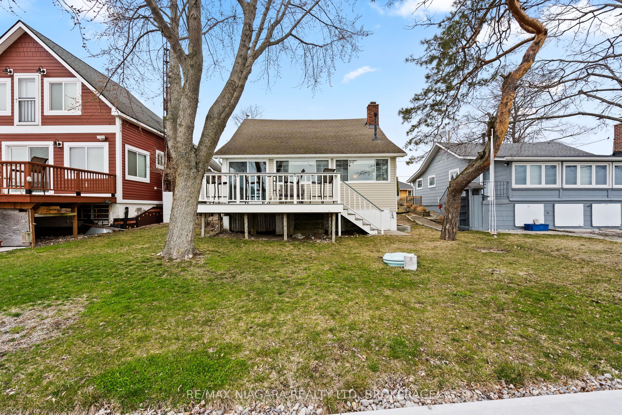 12883 Old Lakeshore Road W Property Photo 30