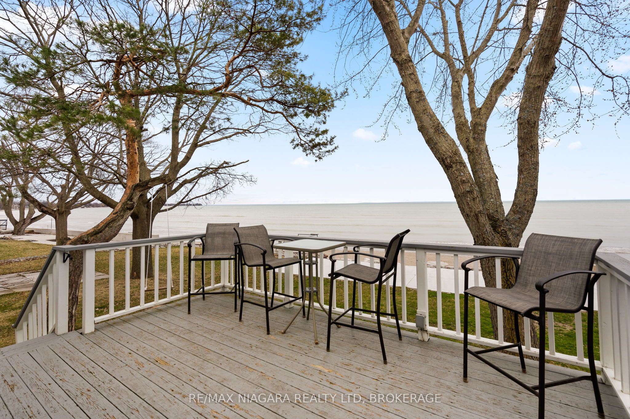 12883 Old Lakeshore Road W Property Photo 31