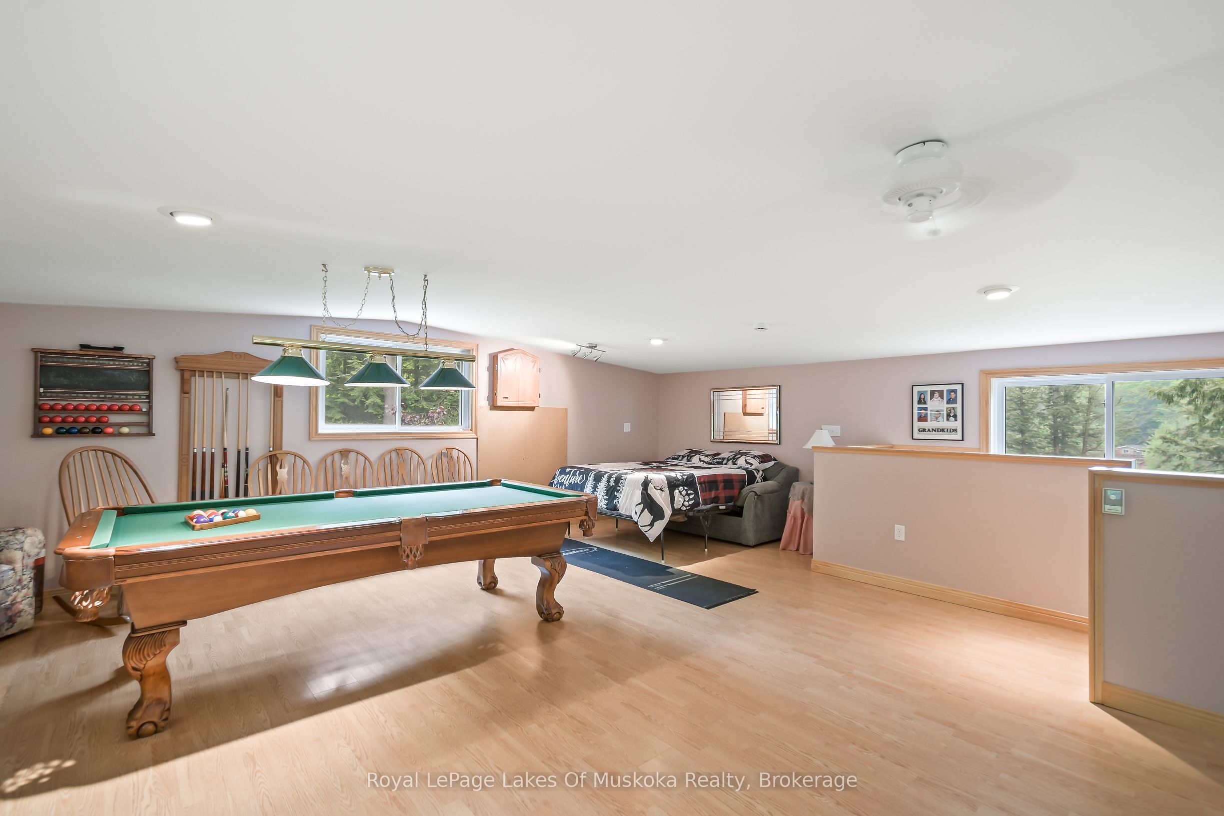 1019 Lakeshore Drive N Property Photo 30