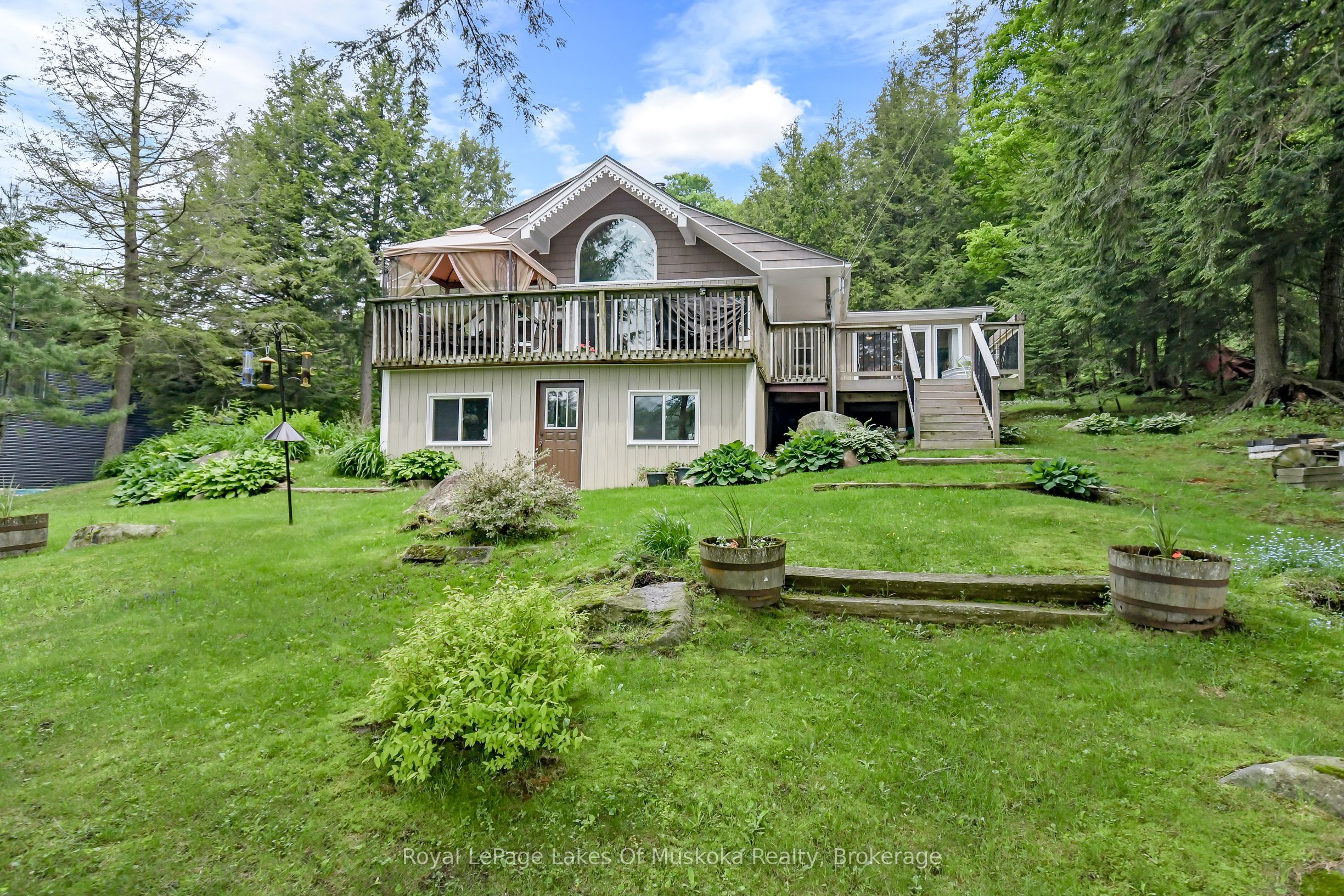 1019 Lakeshore Drive N Property Photo 39