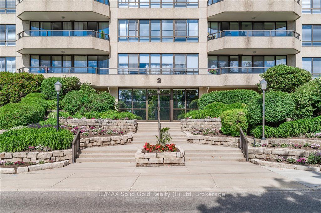 #403 - 2 Lancaster Street Property Photo 2