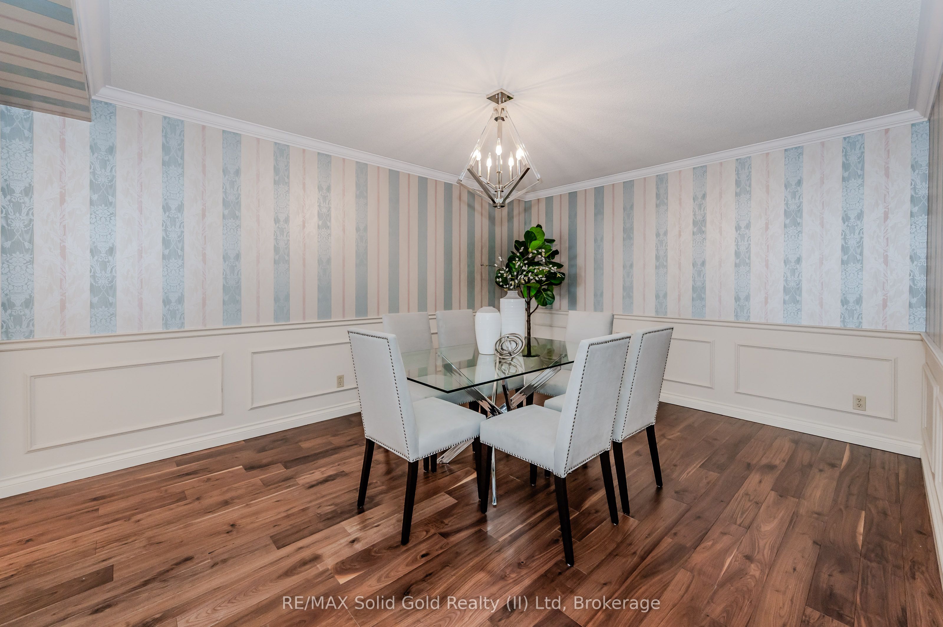 #403 - 2 Lancaster Street Property Photo 13