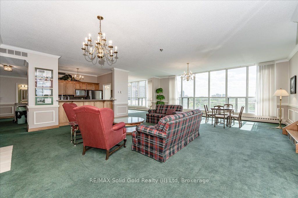 #403 - 2 Lancaster Street Property Photo 35