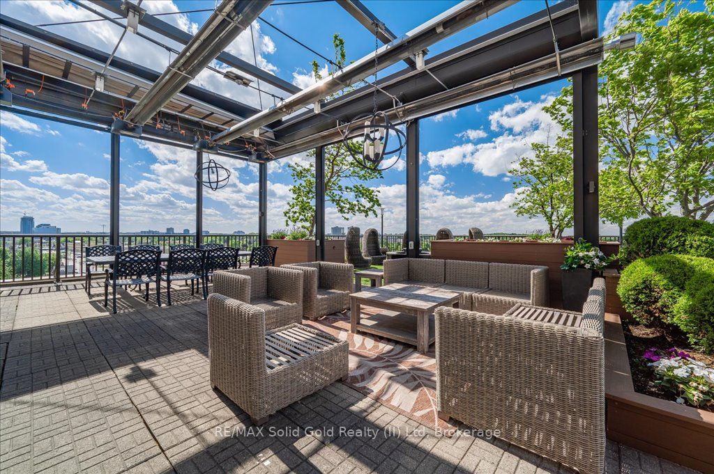 #403 - 2 Lancaster Street Property Photo 46