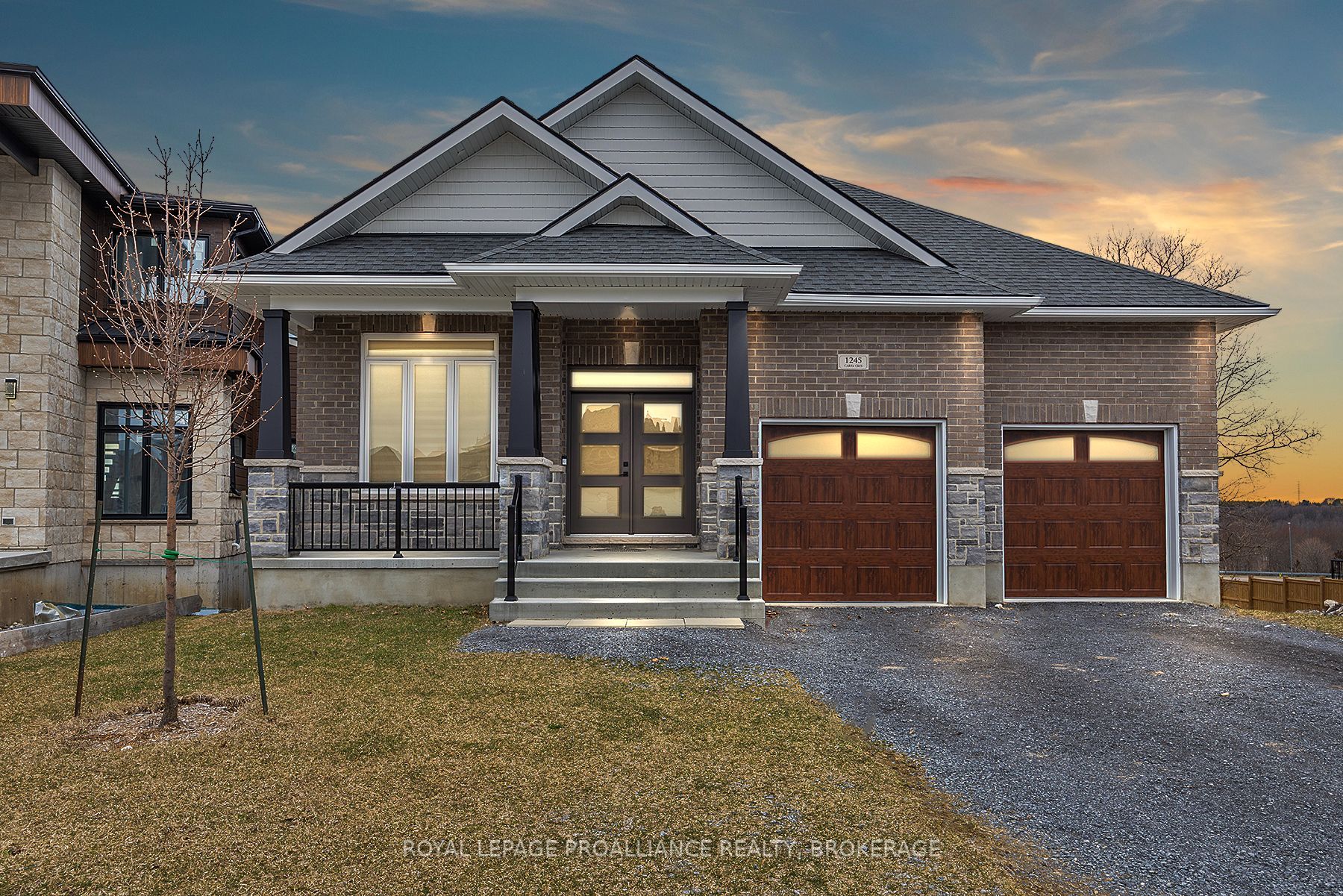 1245 Carfa Crescent Property Photo