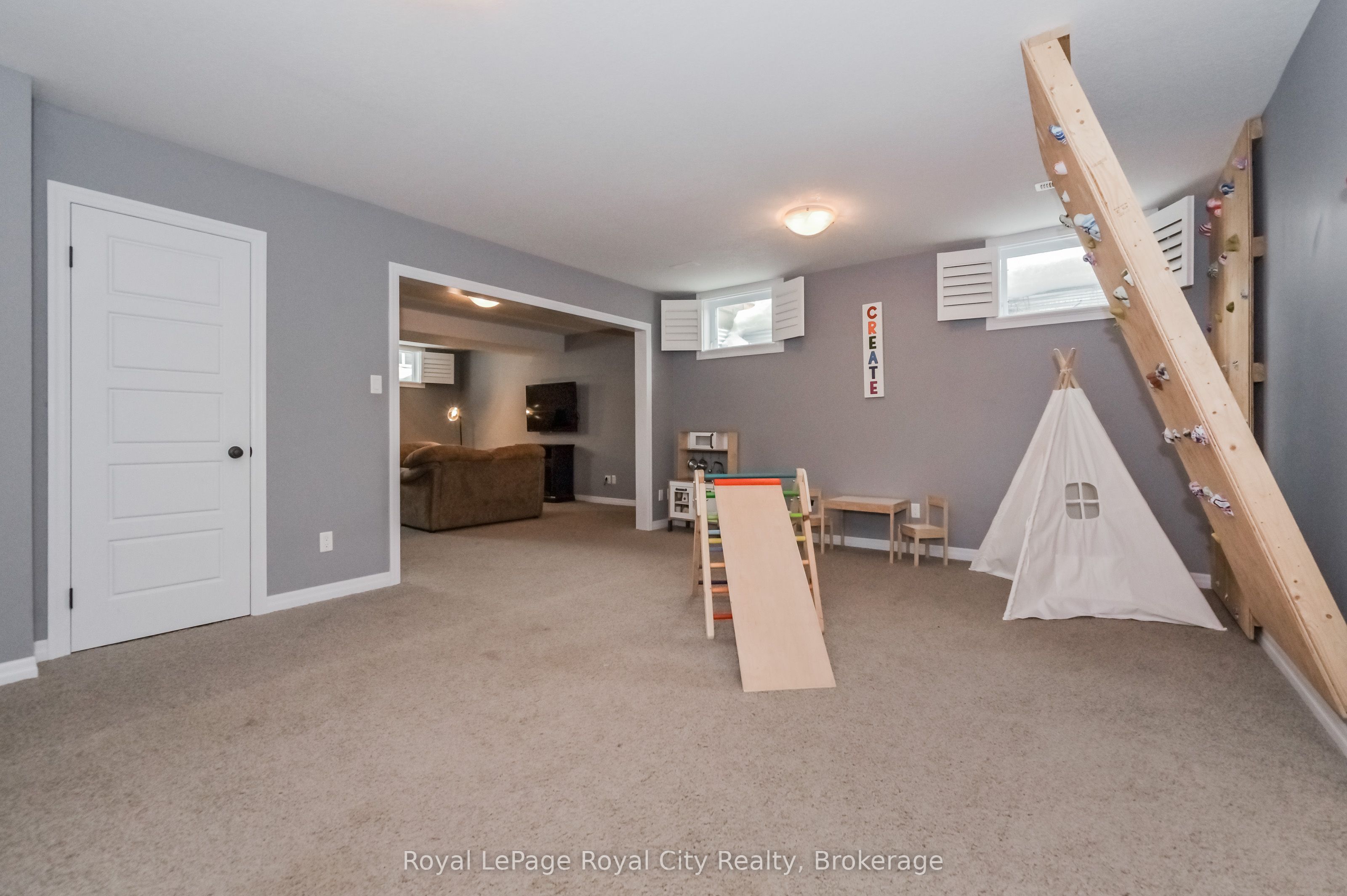 84 Andrews Dr Property Photo 18
