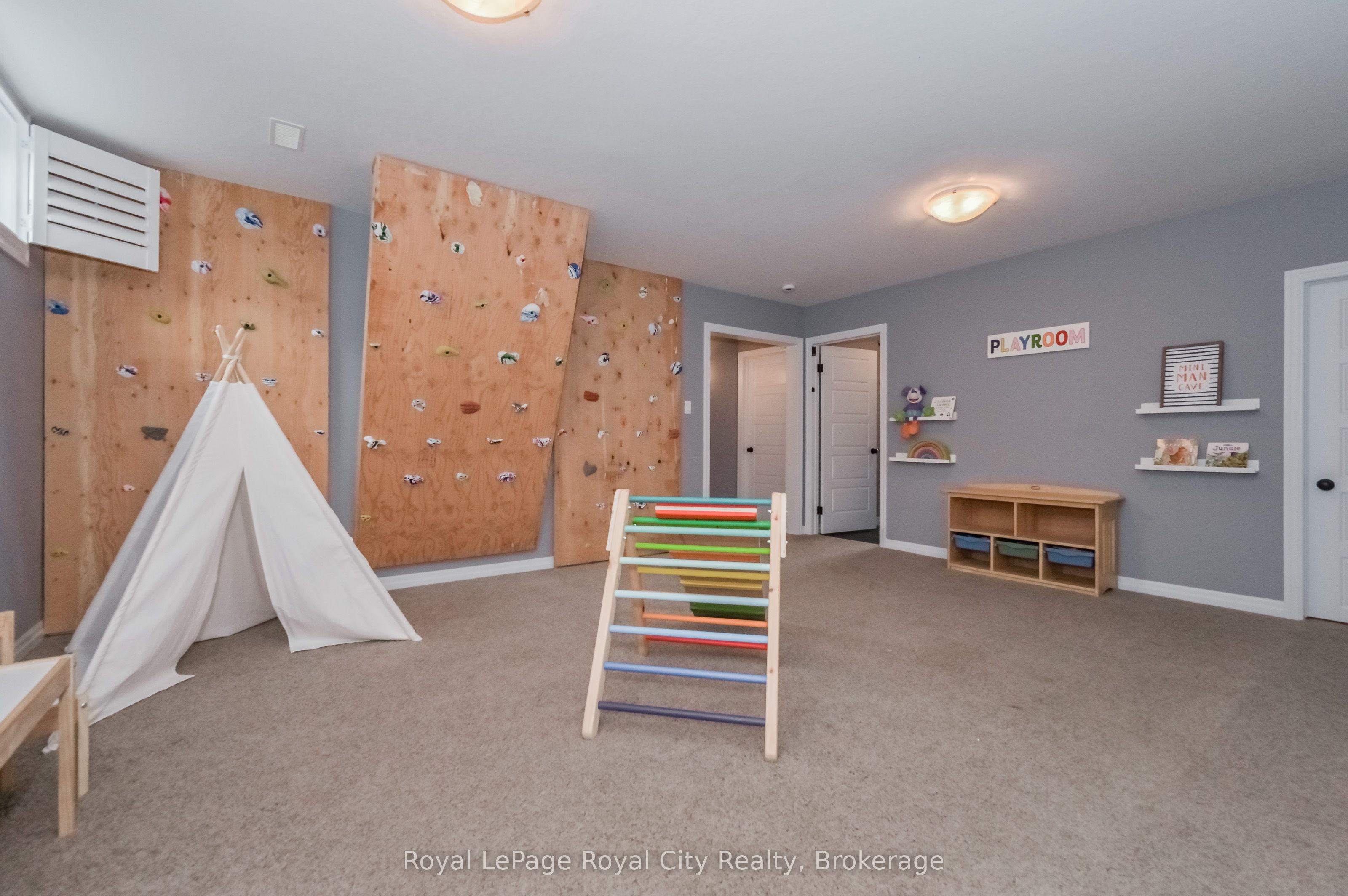 84 Andrews Dr Property Photo 20