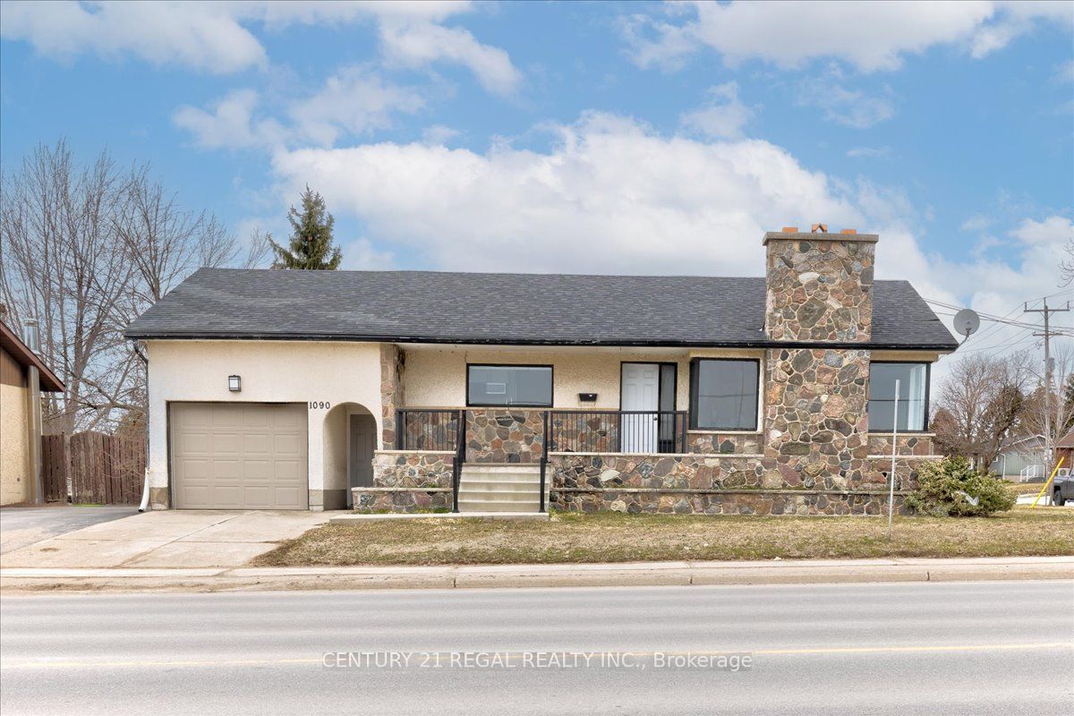 1090 8th Street Property Photo