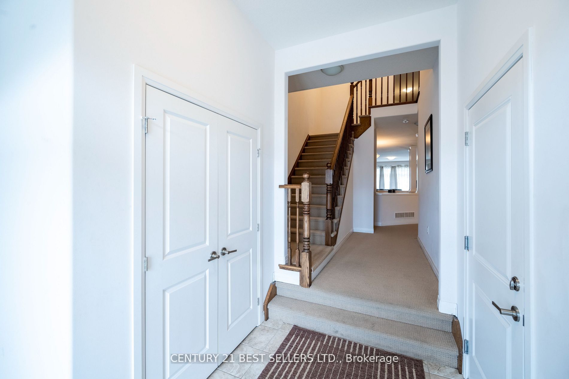 4076 Healing Street Property Photo 5